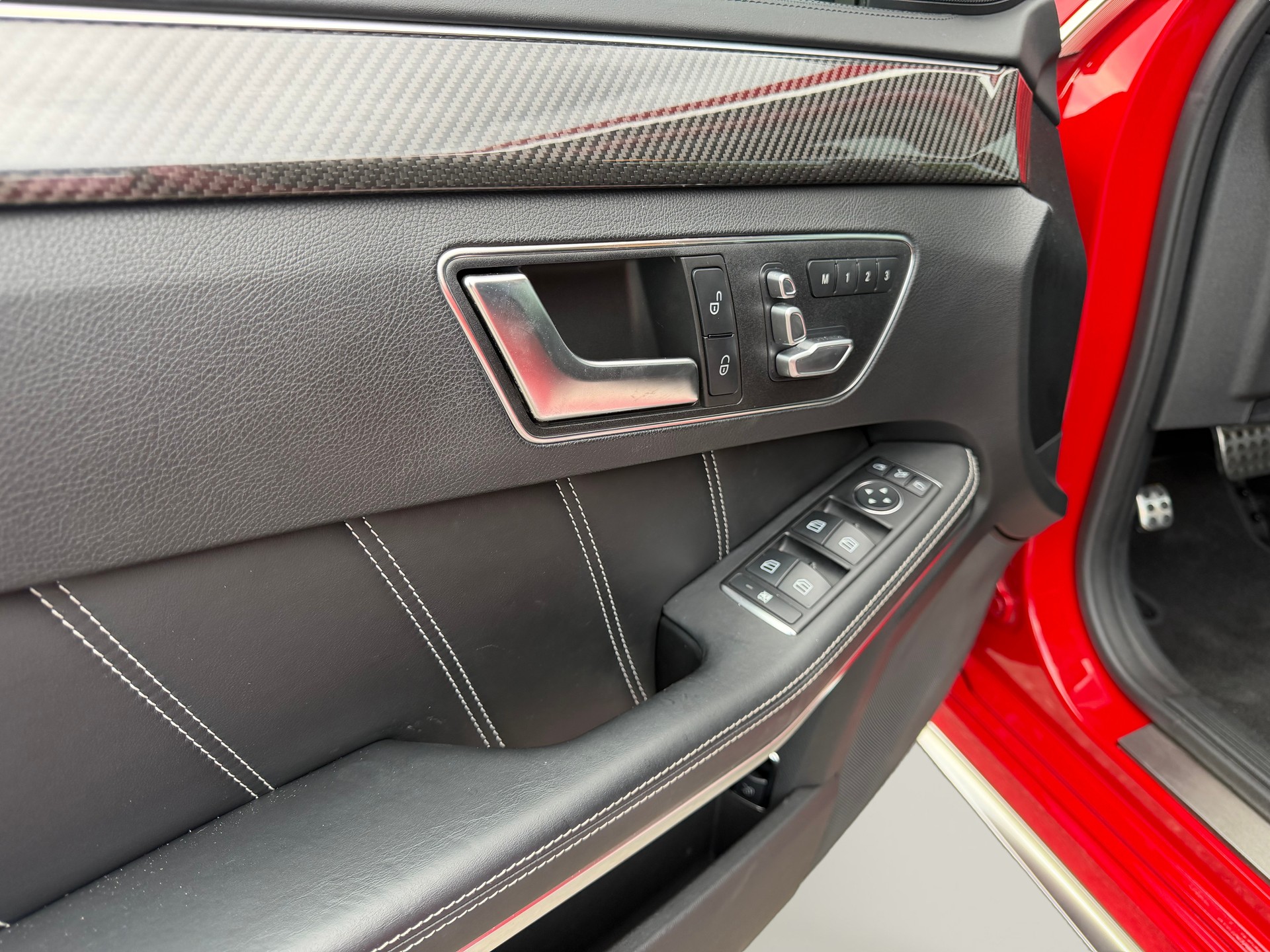 MERCEDES-BENZ E 63 AMG S 4Matic Speedshift-image-11