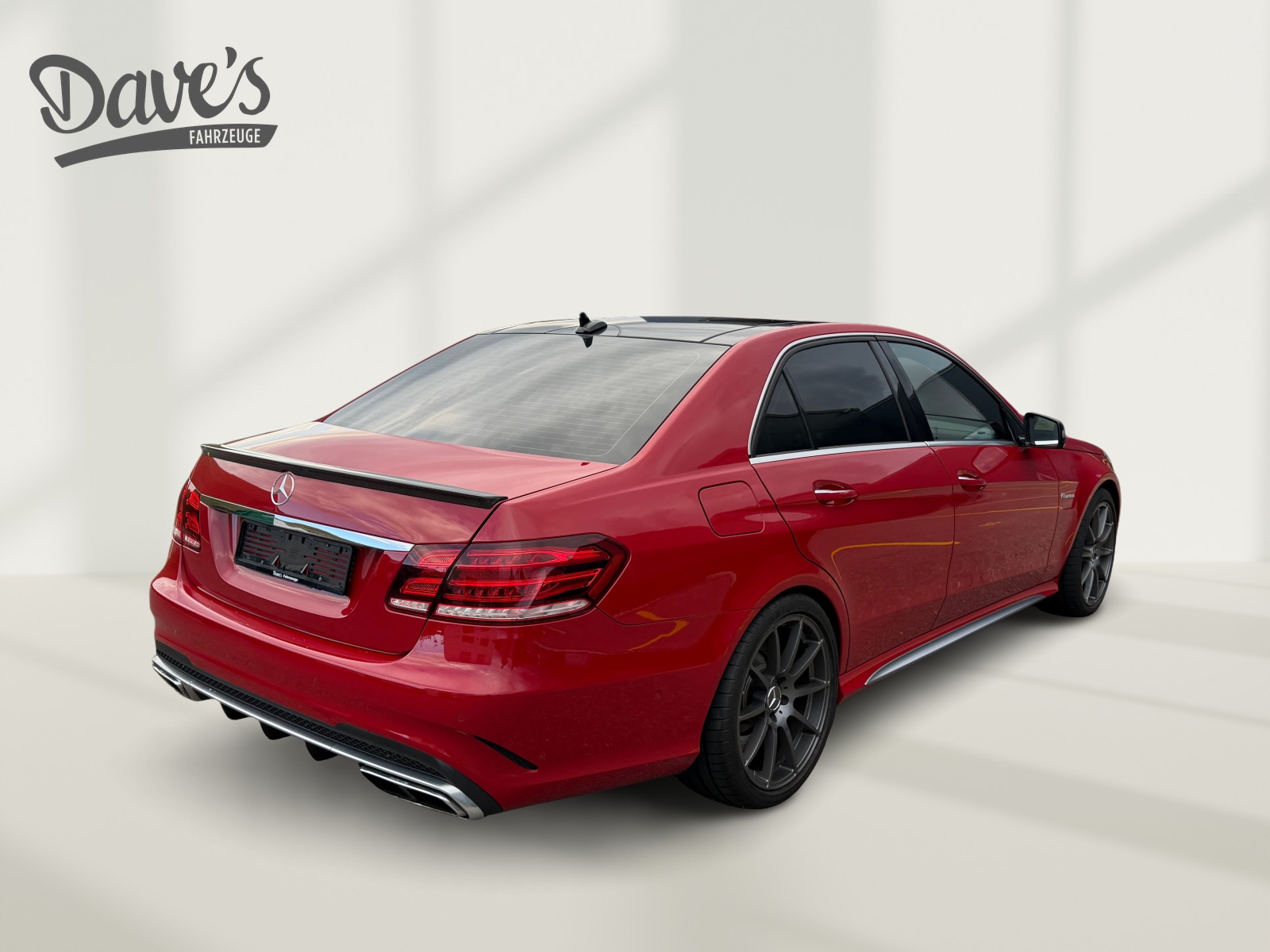 MERCEDES-BENZ E 63 AMG S 4Matic Speedshift-image-4