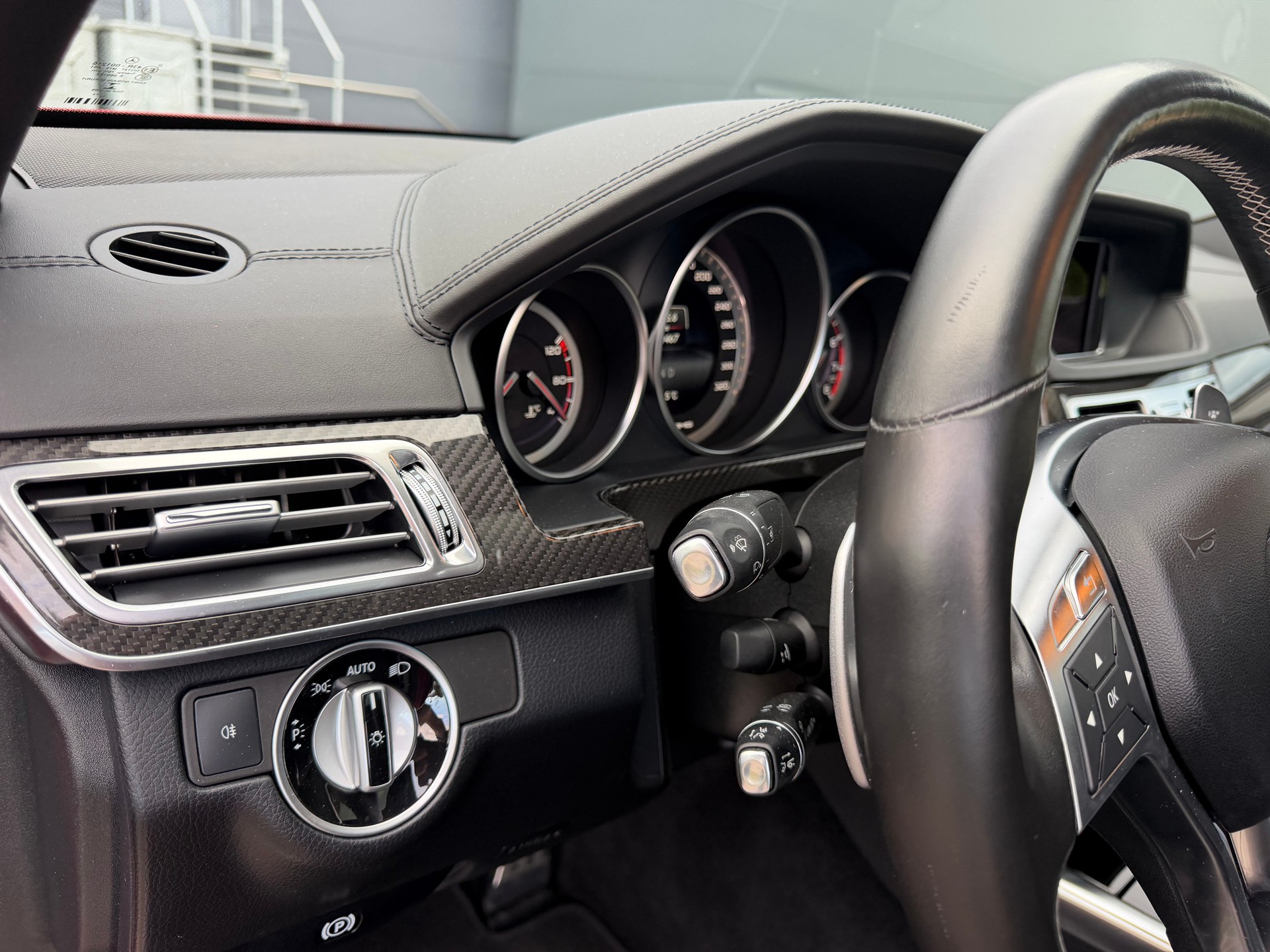 MERCEDES-BENZ E 63 AMG S 4Matic Speedshift-image-16