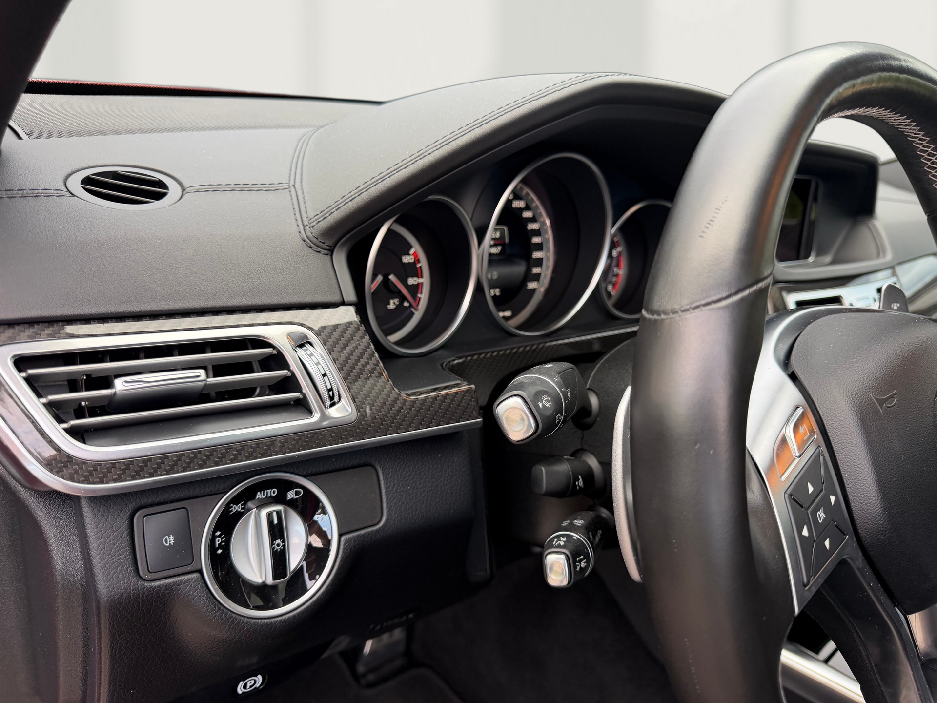 MERCEDES-BENZ E 63 AMG S 4Matic Speedshift-image-16