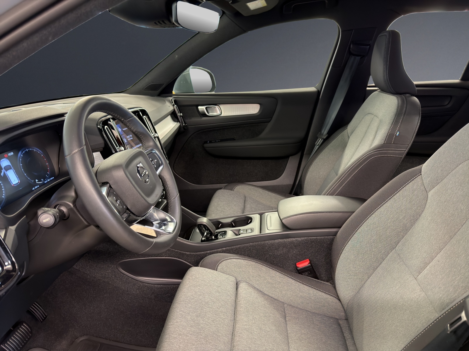 VOLVO XC40 T2 Core Geartronic-image-6