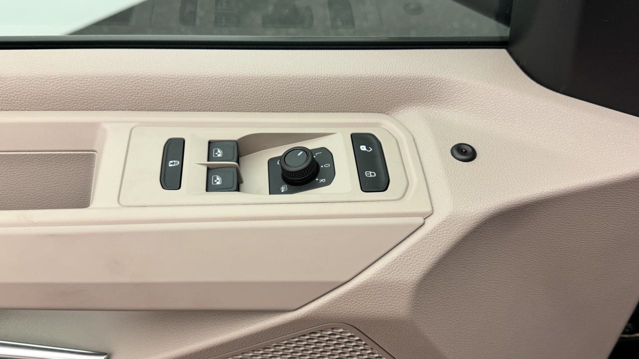 VW Multivan 1.5 eHybrid 4Motion DSG-image-8