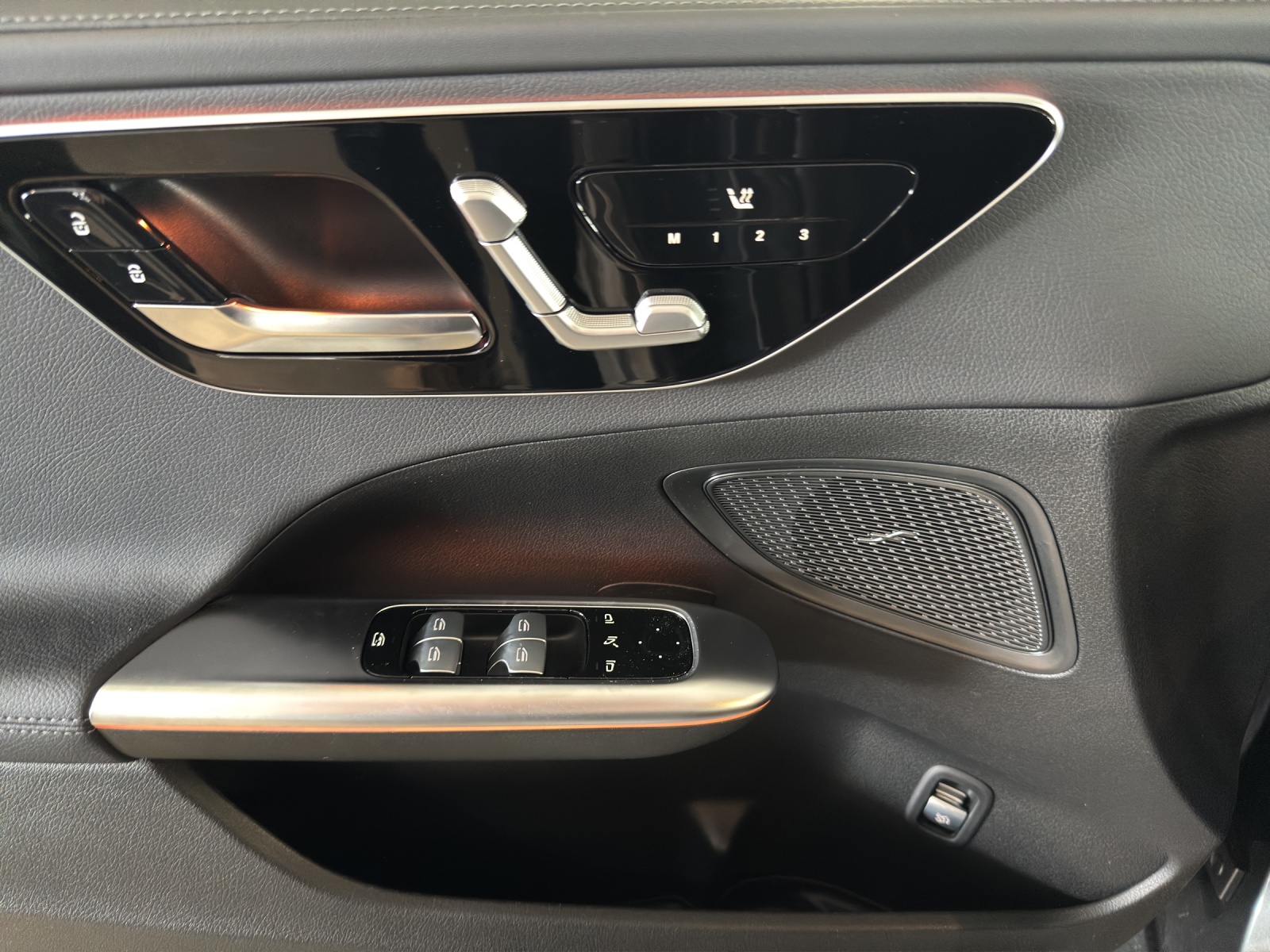 MERCEDES-BENZ C 300 T 4 Matic-image-7
