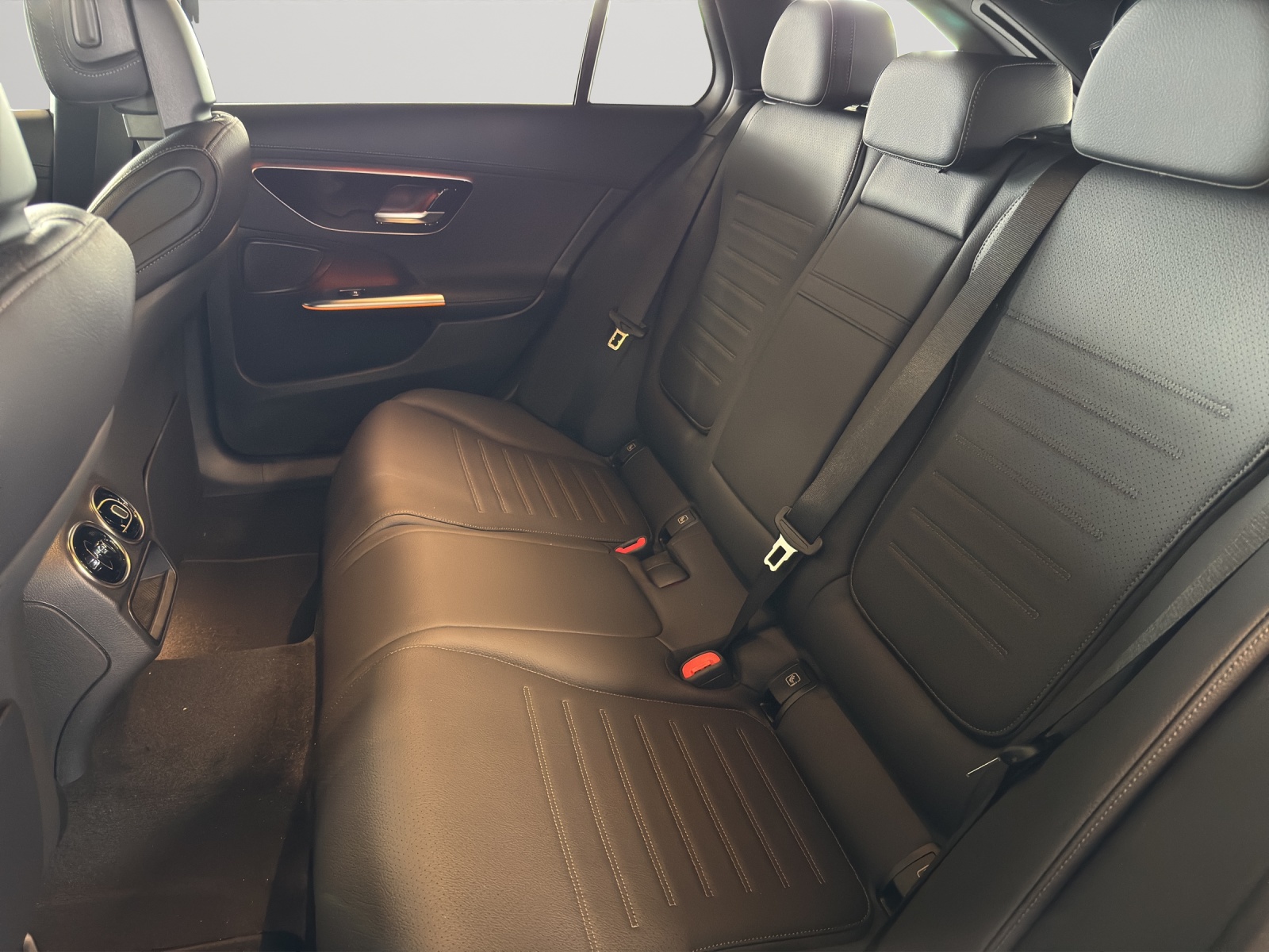 MERCEDES-BENZ C 300 T 4 Matic-image-9