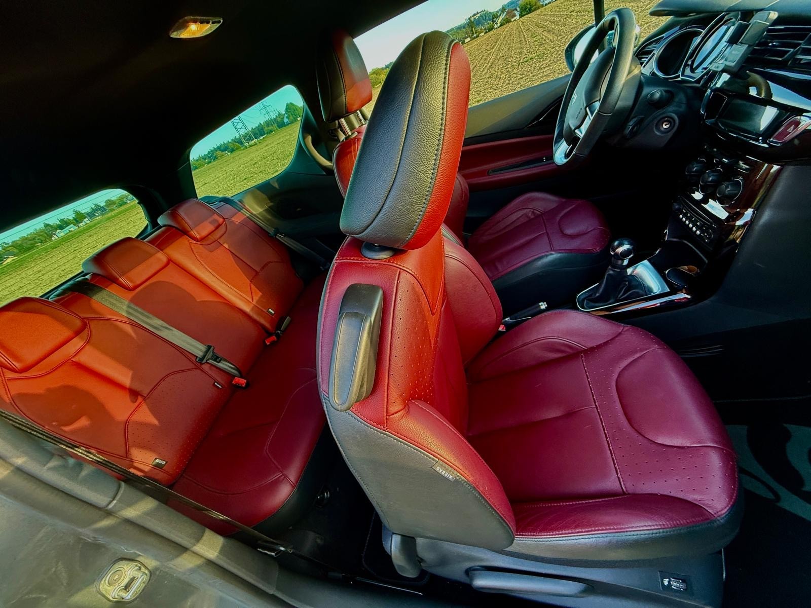 DS AUTOMOBILES DS3-image-4