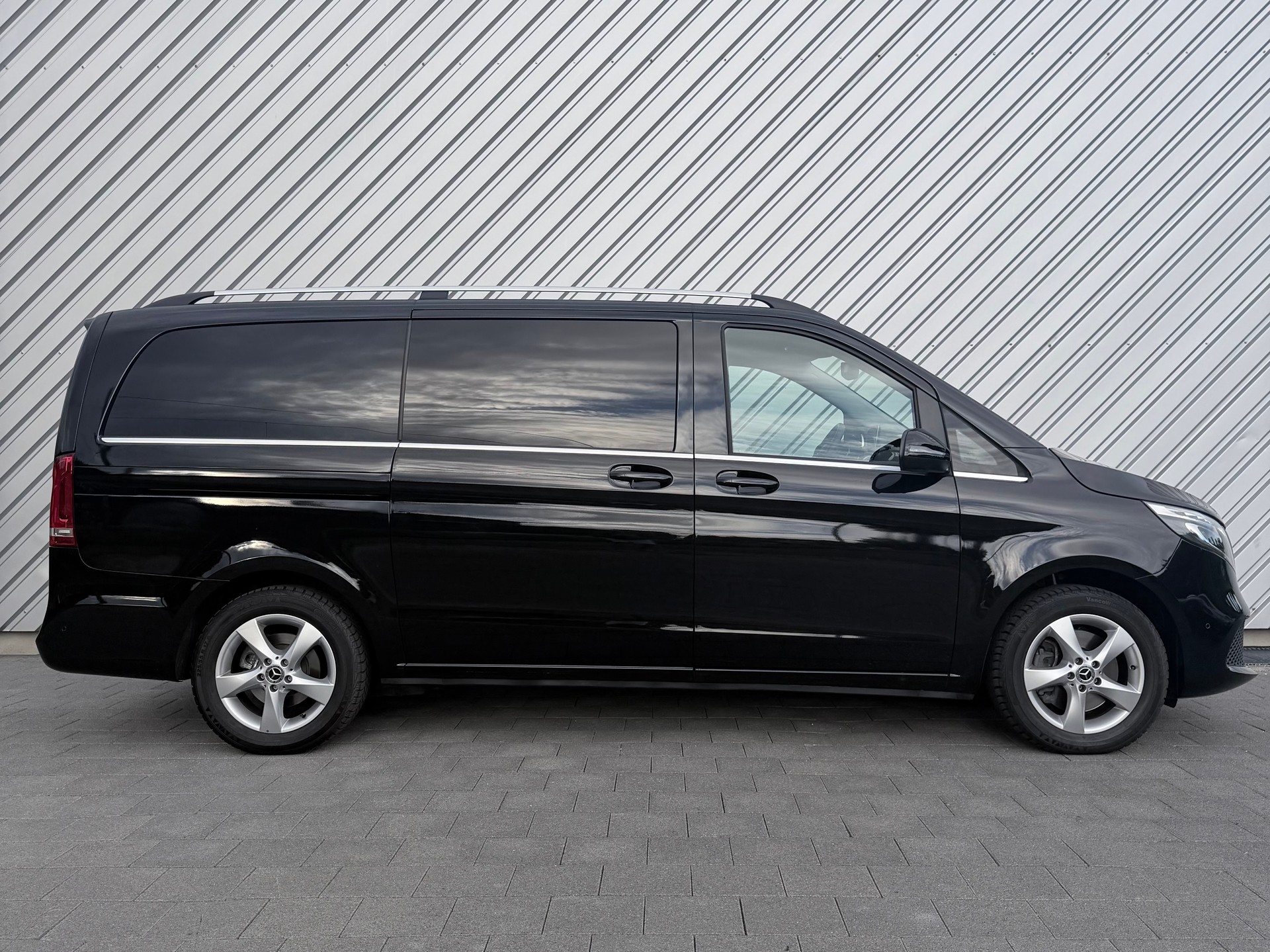 MERCEDES-BENZ V 250 d lang Avantgarde 4Matic G-Tronic-showroom-element-1