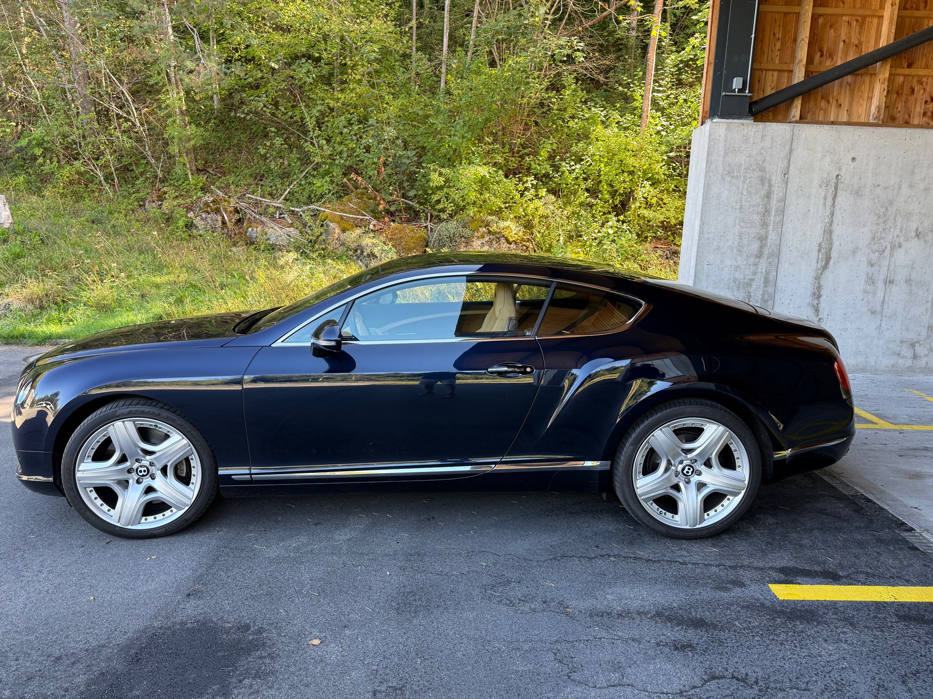 BENTLEY CONTINENTAL GT 6.0 W12-image-2