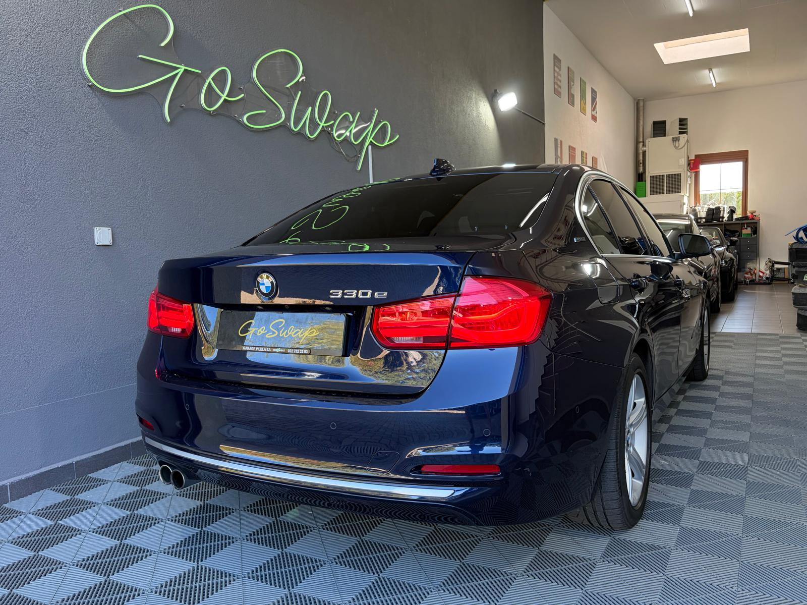 BMW 330e iPerformance Luxury Line Steptronic - Toit ouvrant - Caméra de recul - Régulateur de vitesse-image-5