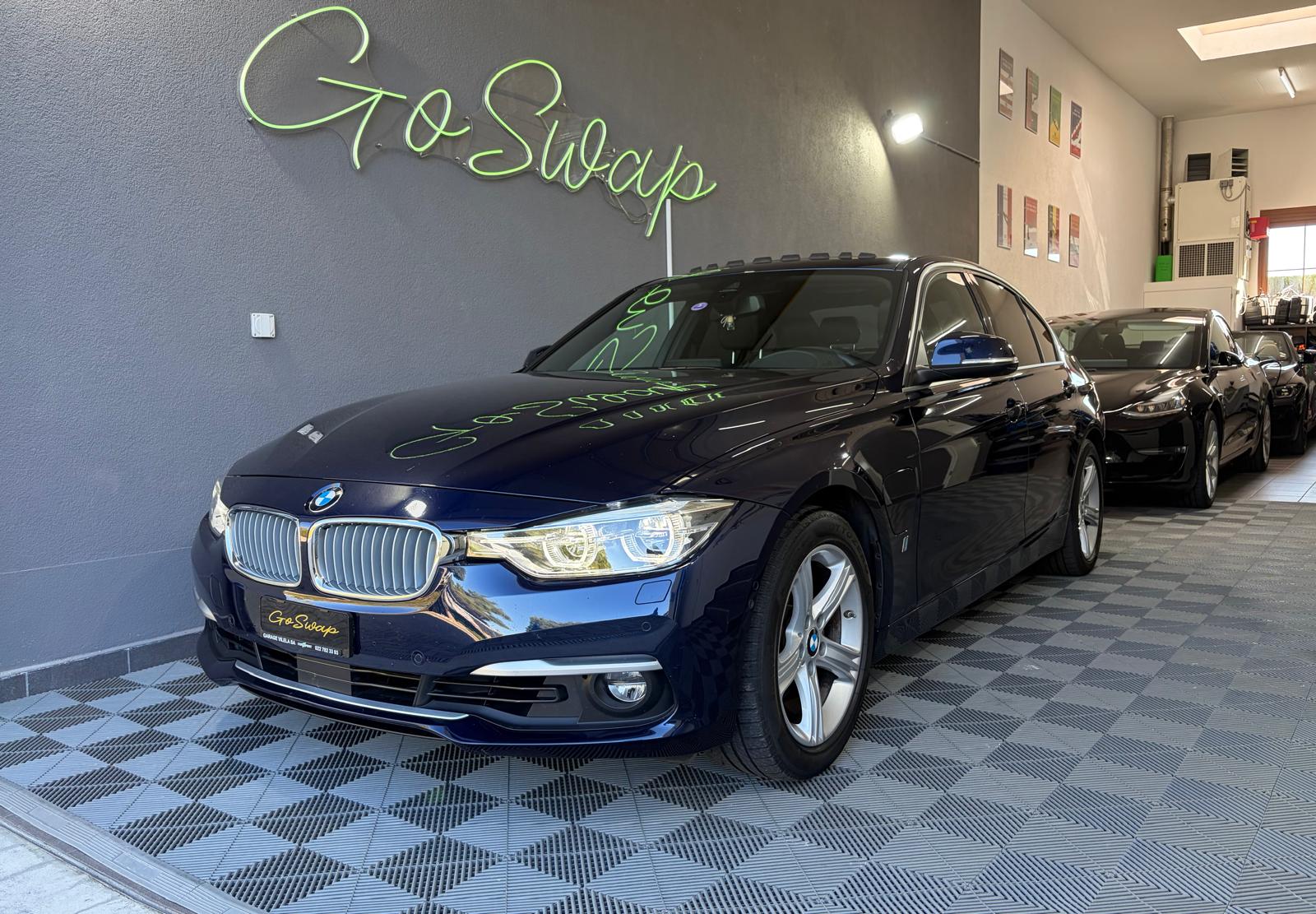 BMW 330e iPerformance Luxury Line Steptronic - Toit ouvrant - Caméra de recul - Régulateur de vitesse