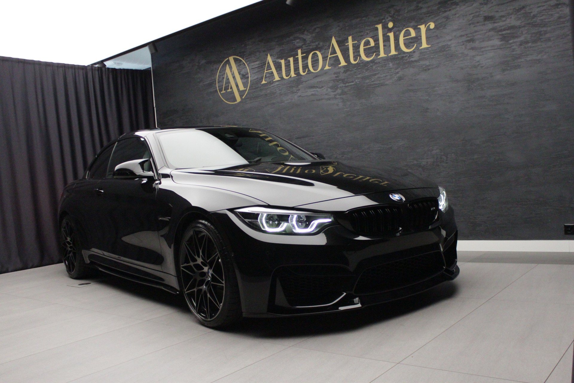BMW M4 Cabriolet Drivelogic M Competition-showroom-element-3