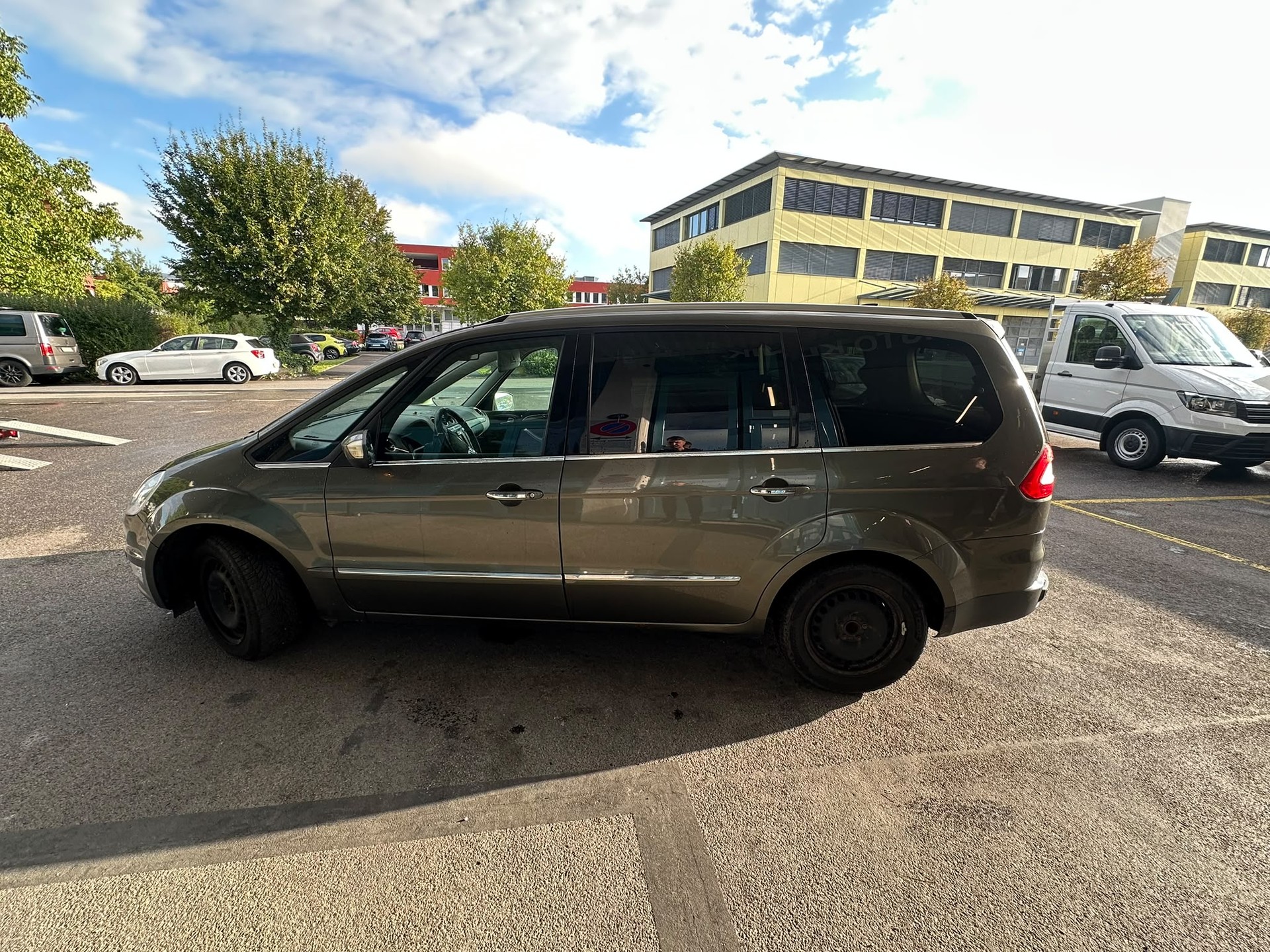 FORD Galaxy 2.2 TDCi Ghia-image-8