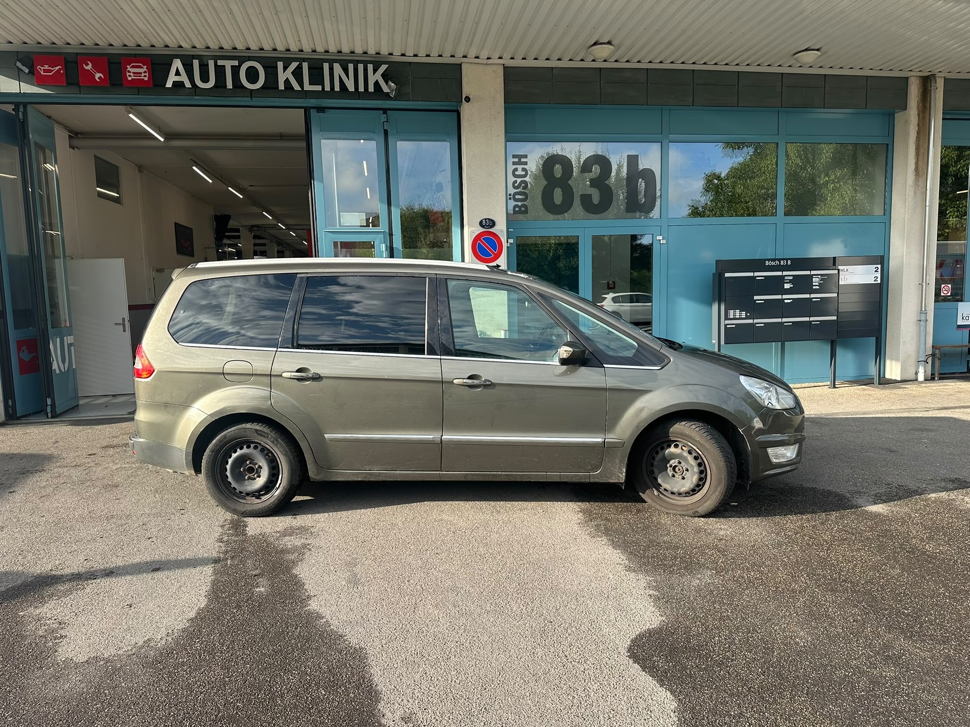 FORD Galaxy 2.2 TDCi Ghia-image-4