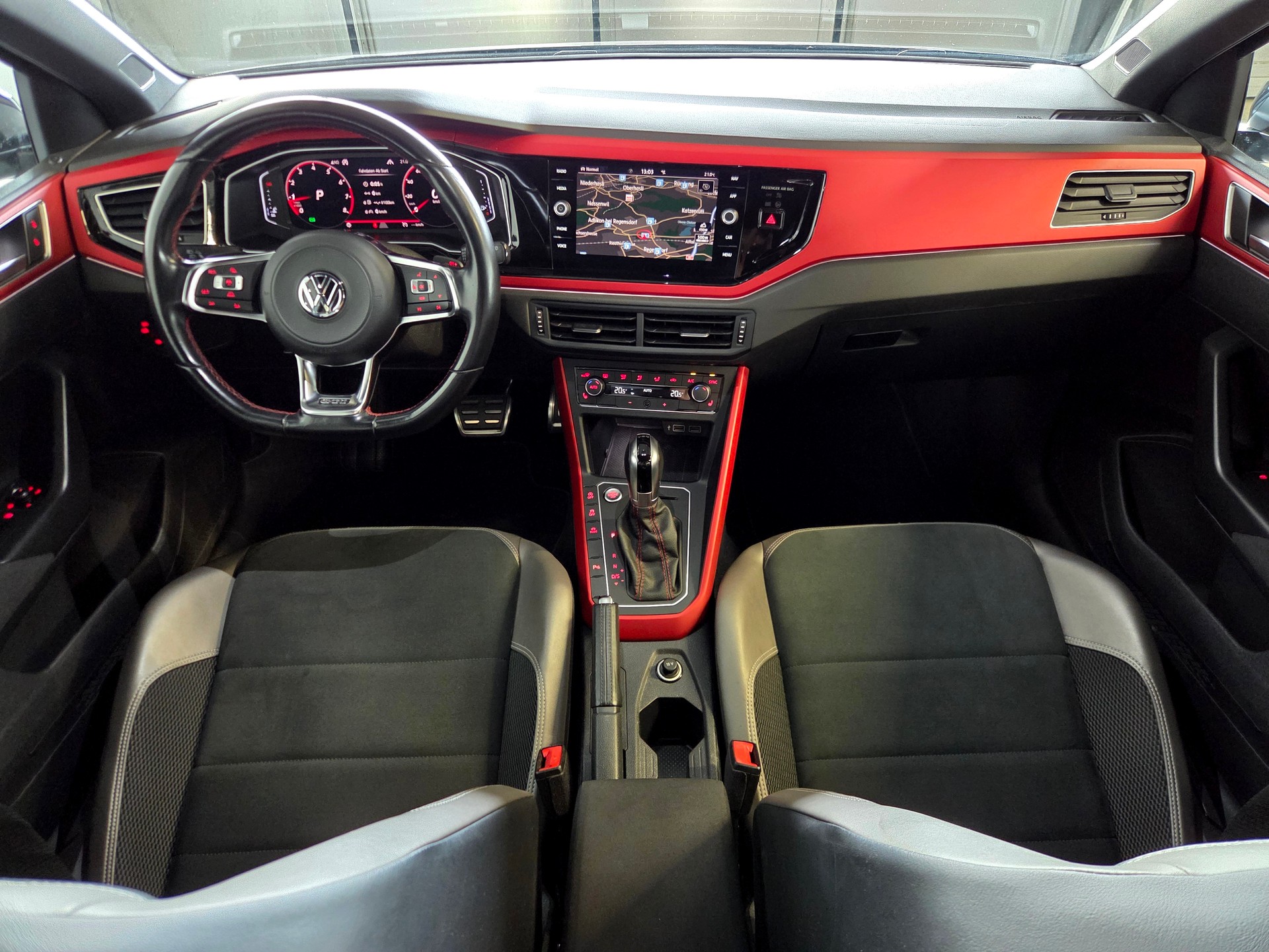 VW Polo 2.0 TSI GTI DSG-image-4
