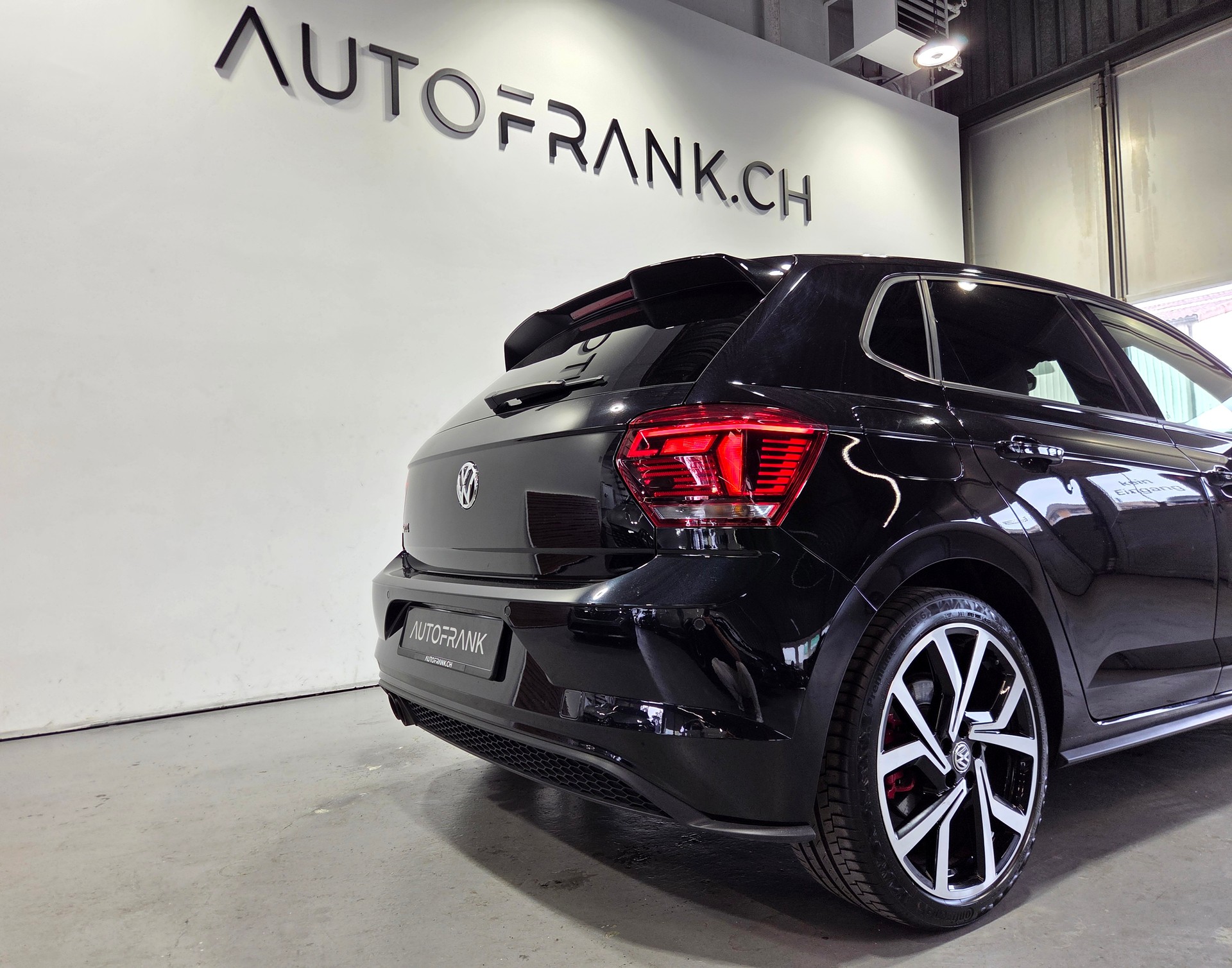VW Polo 2.0 TSI GTI DSG-image-8