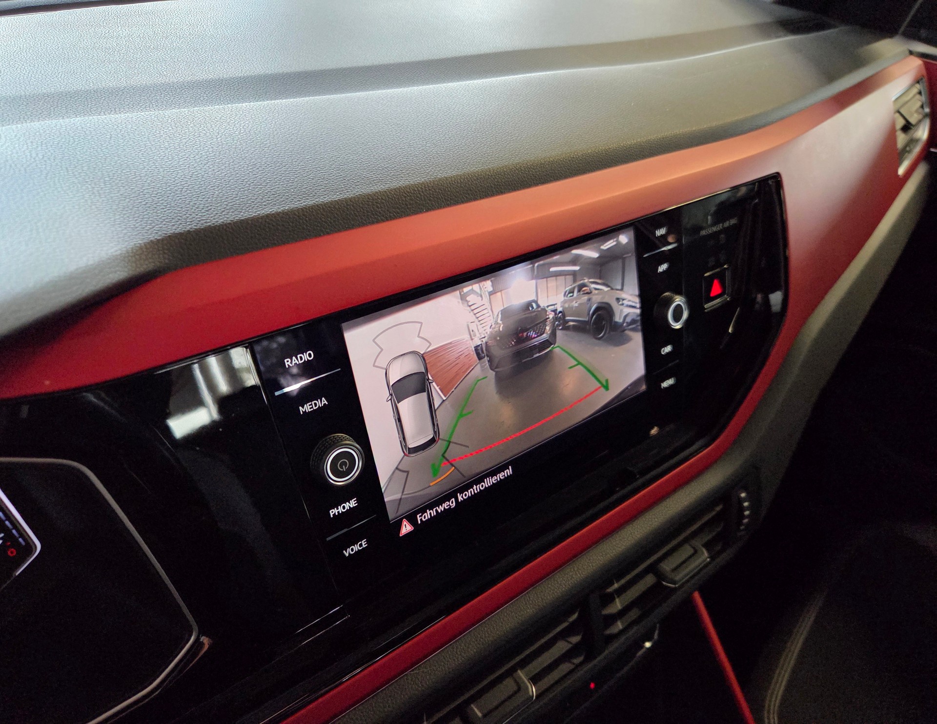 VW Polo 2.0 TSI GTI DSG-image-5