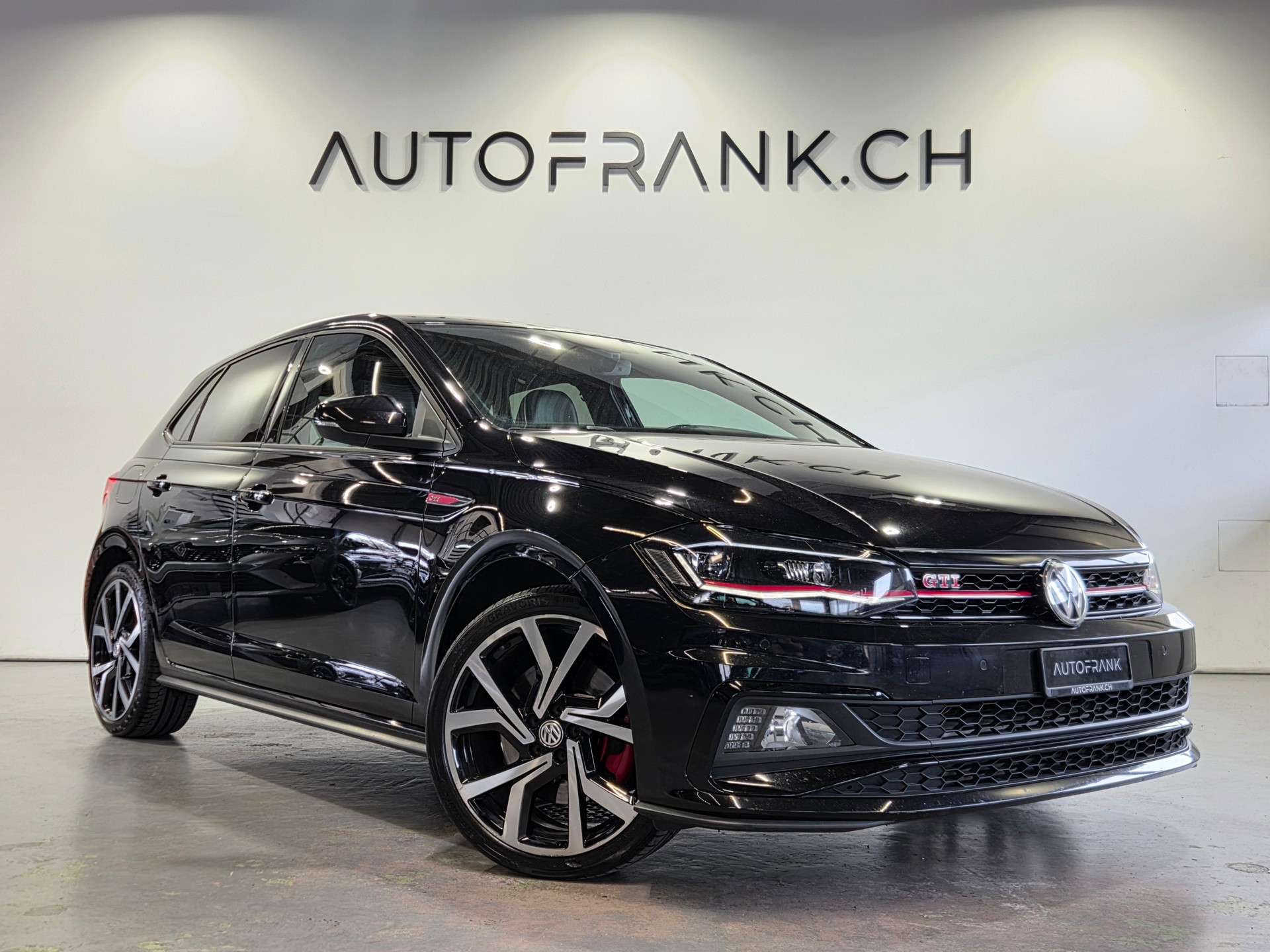 VW Polo 2.0 TSI GTI DSG-image-13