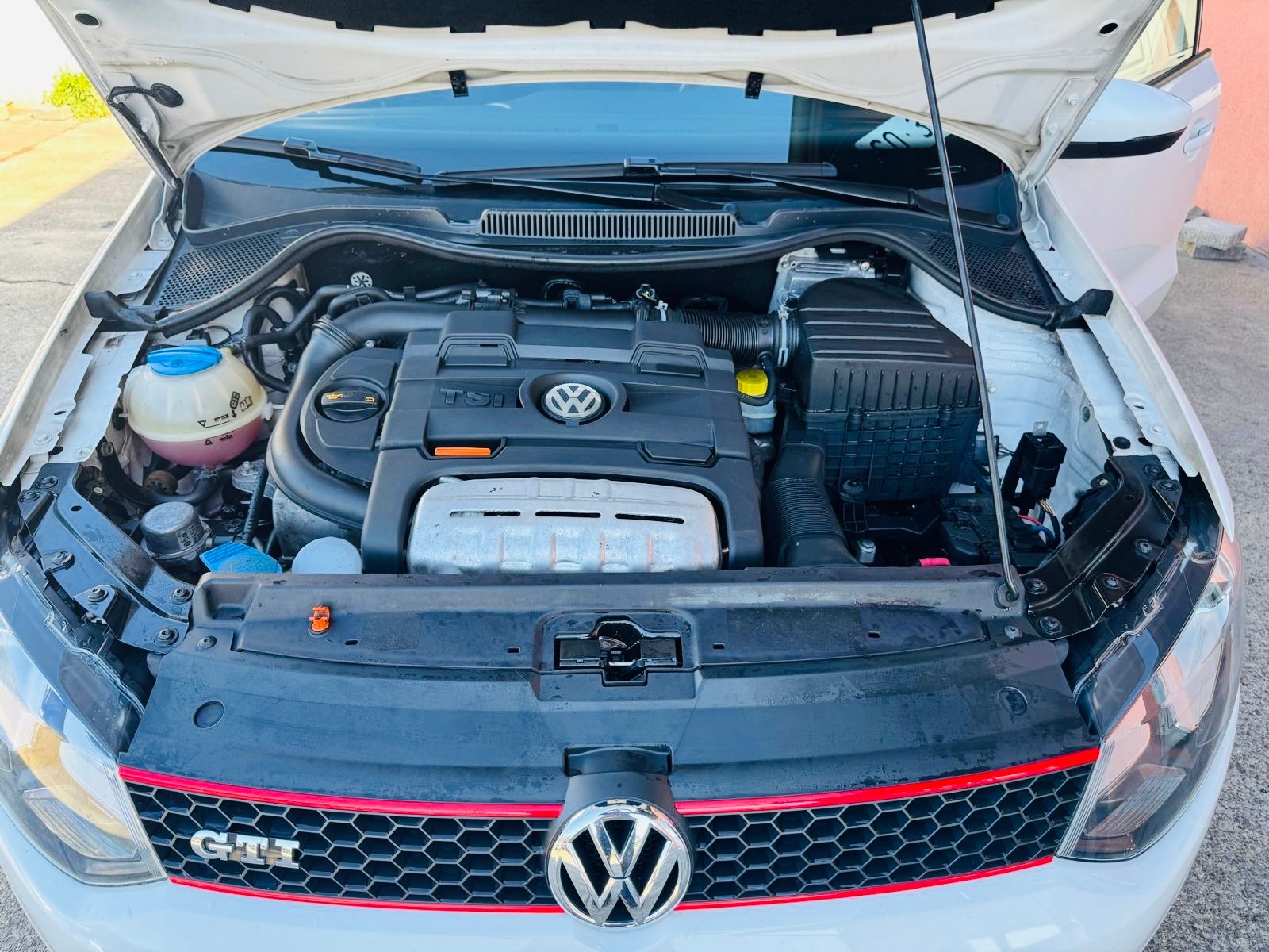 VW Polo 1.4 TSI GTI DSG-image-12