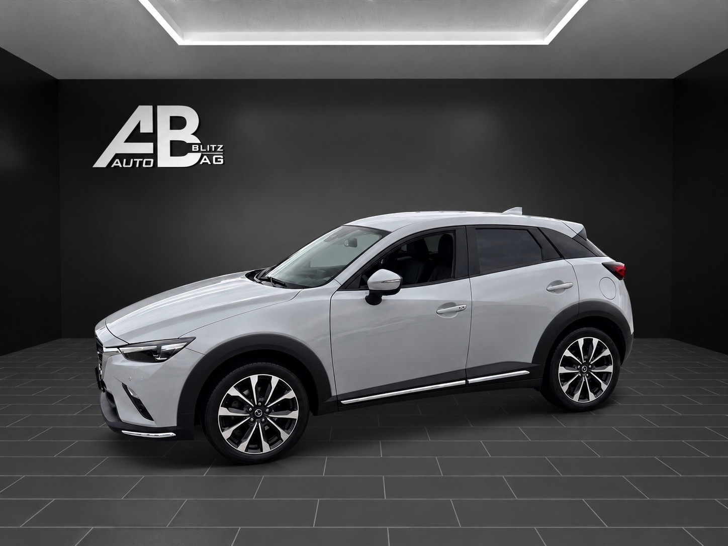 MAZDA CX-3 SKYACTIV-G 121 Revolution FWD Automat-showroom-element-1