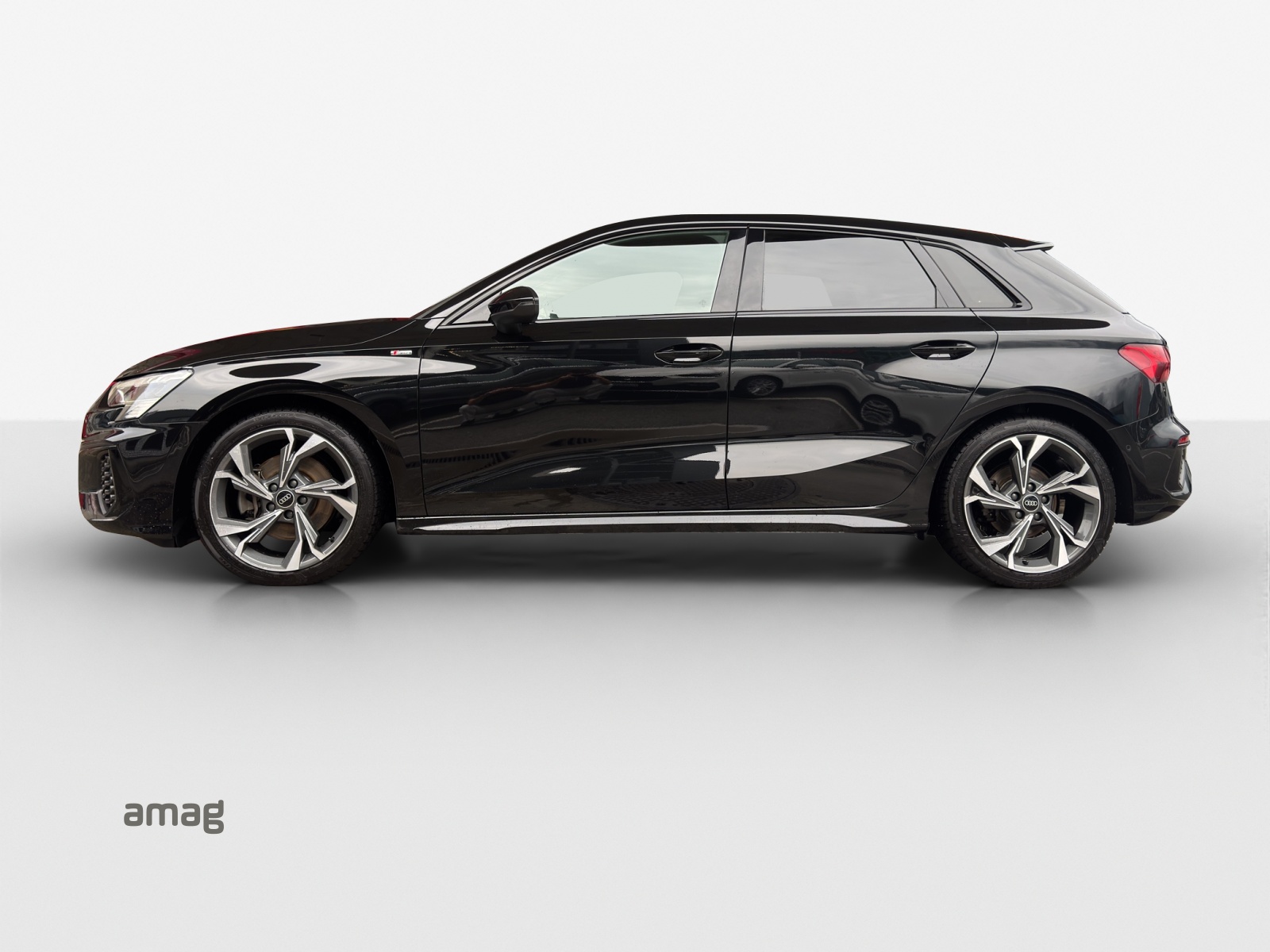AUDI A3 Sportback 40 TFSI S line quattro S-tronic-showroom-element-1