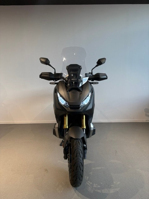 HONDA X-ADV 750 ABS-image-7