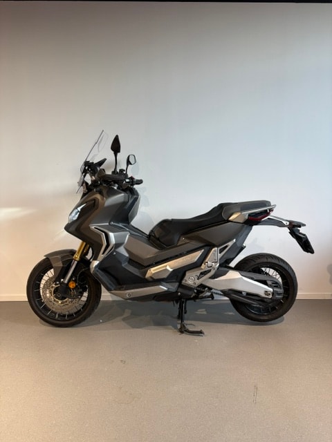HONDA X-ADV 750 ABS-image-5