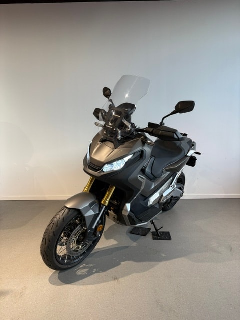 HONDA X-ADV 750 ABS-image-6