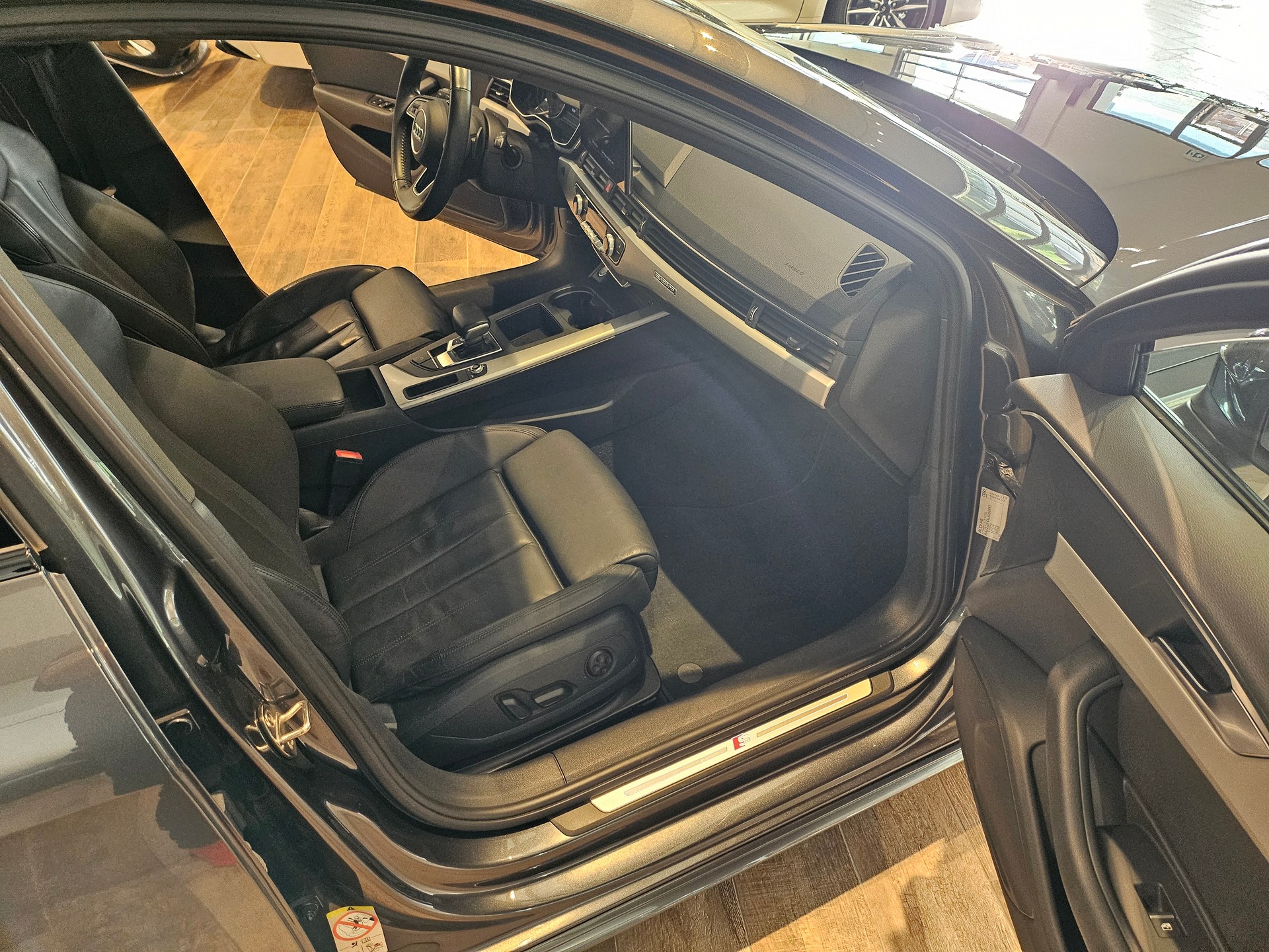 AUDI A4 Avant 50 TDI S line quattro tiptronicđ„AHKđ„8-fachđ„-image-16