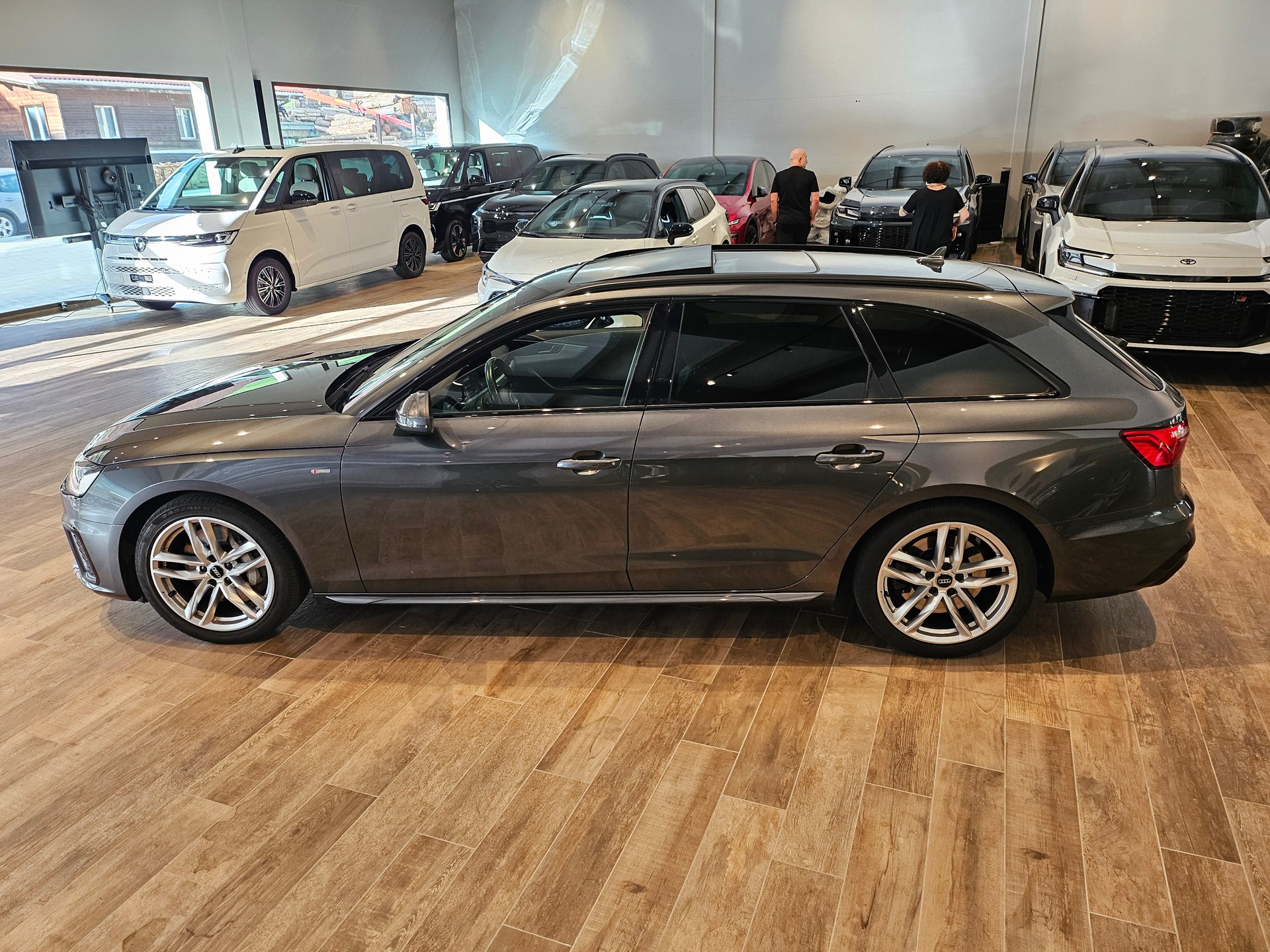 AUDI A4 Avant 50 TDI S line quattro tiptronicđ„AHKđ„8-fachđ„-image-15