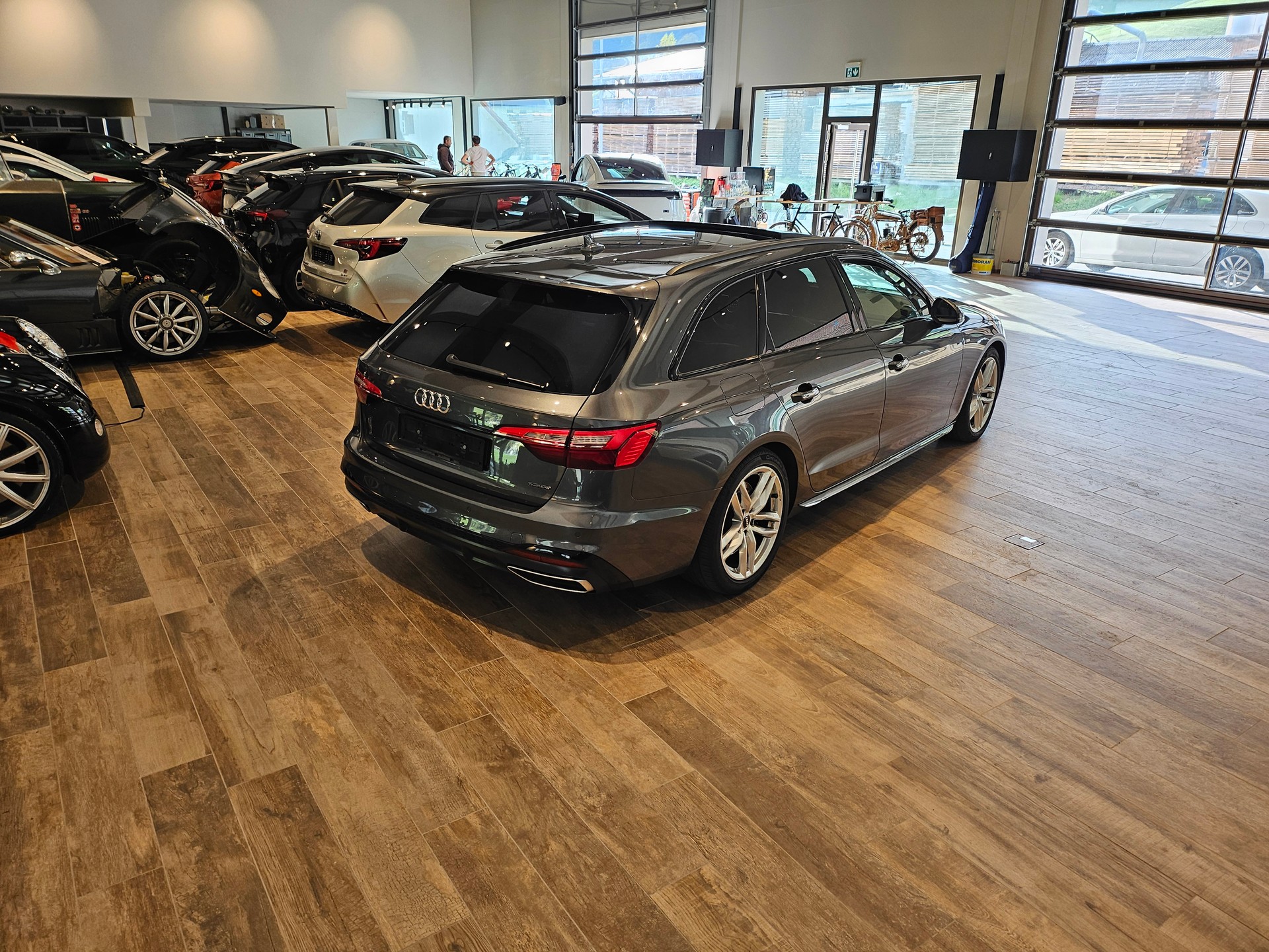 AUDI A4 Avant 50 TDI S line quattro tiptronicđ„AHKđ„8-fachđ„-image-9