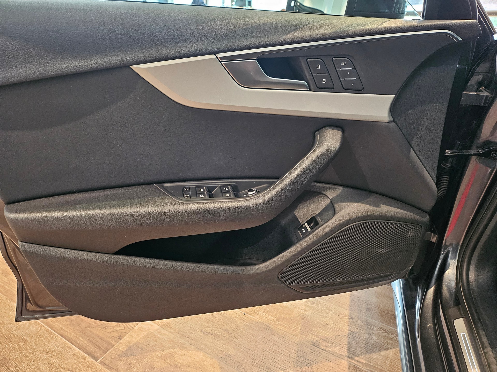 AUDI A4 Avant 50 TDI S line quattro tiptronicđ„AHKđ„8-fachđ„-image-23