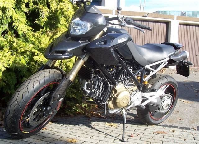 DUCATI 1100 Hypermotard Evo SP-image-0