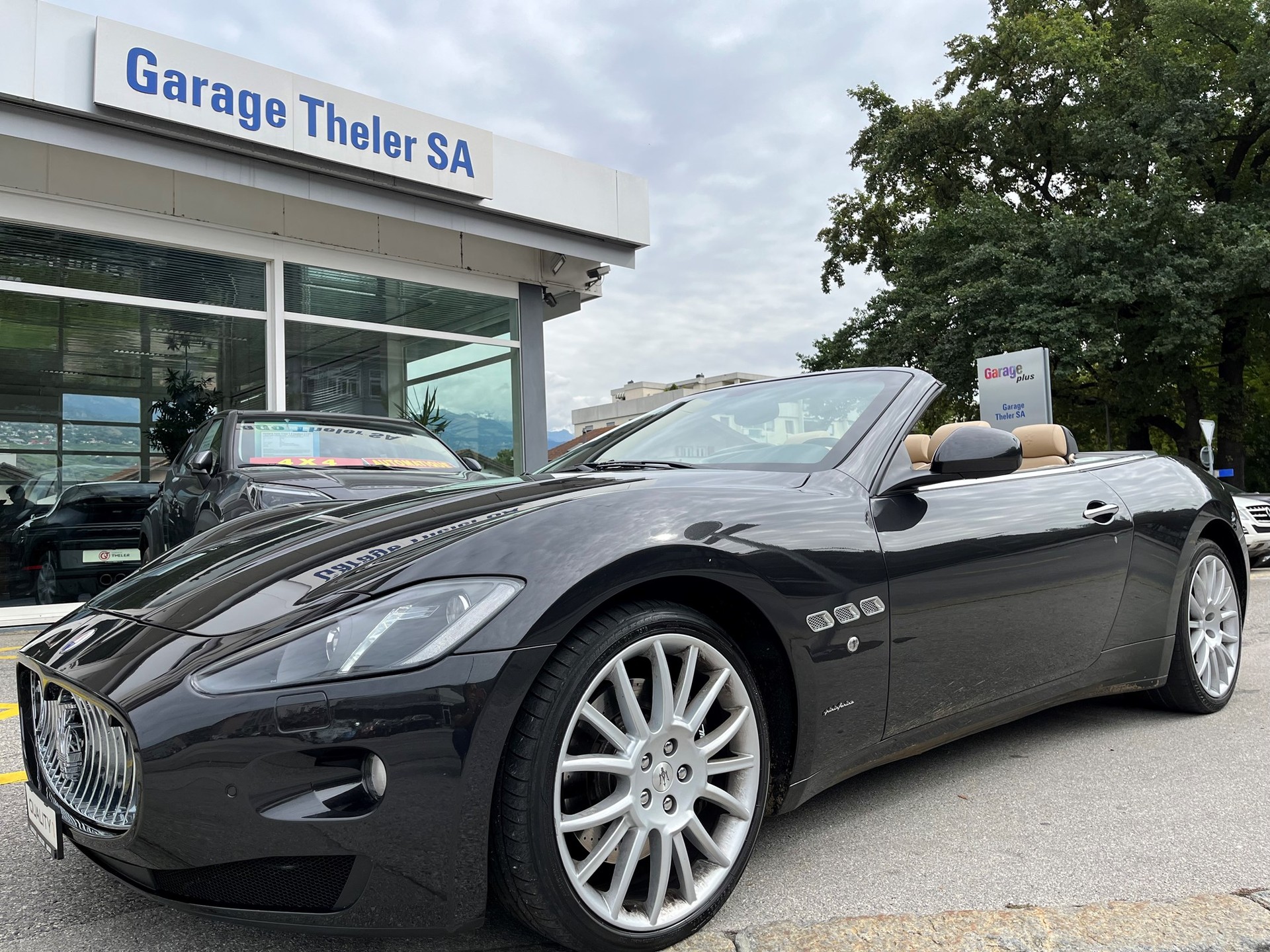 MASERATI GranCabrio Automatica-showroom-element-1