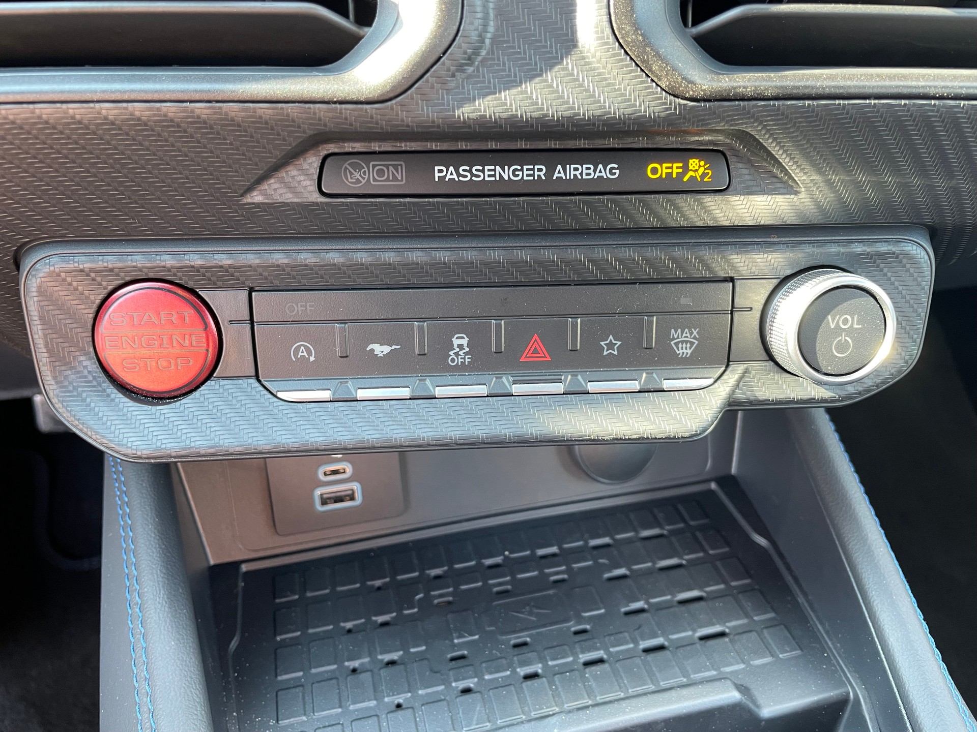 FORD Mustang Fastback 5.0 V8 Dark Horse Automat-image-11