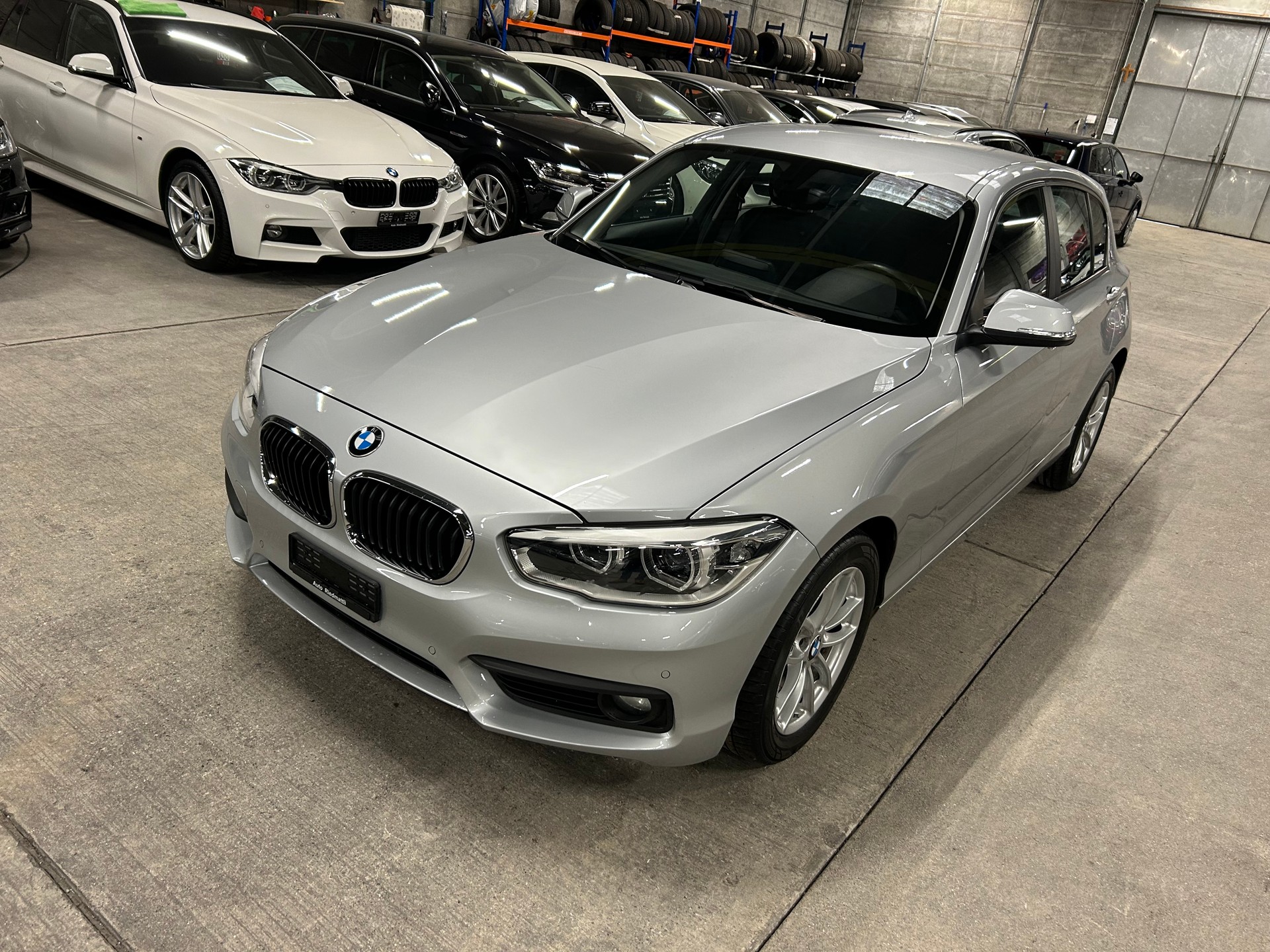 BMW 118i Steptronic-image-8