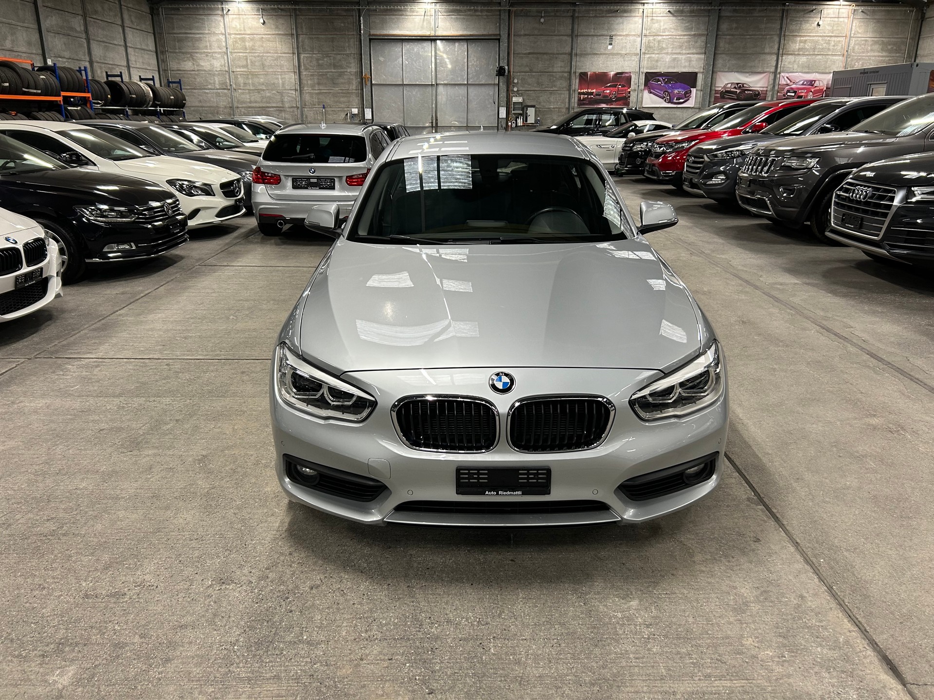 BMW 118i Steptronic-image-9