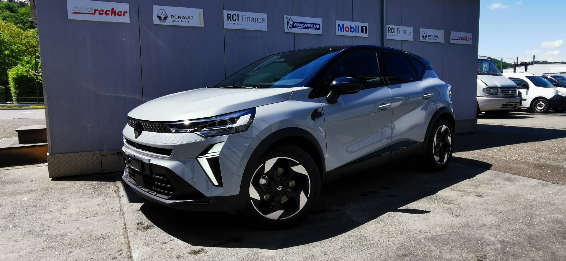 RENAULT Captur 1.6 E-Tech techno