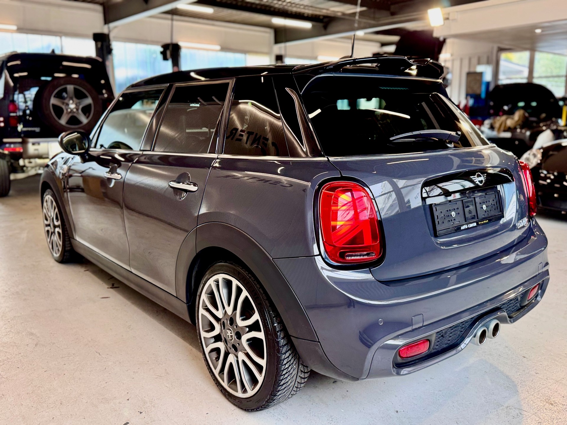 MINI Cooper S Steptronic DKG-image-5
