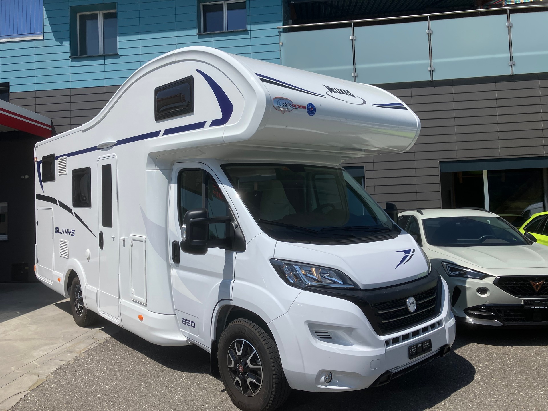 MCLOUIS Glamy 220