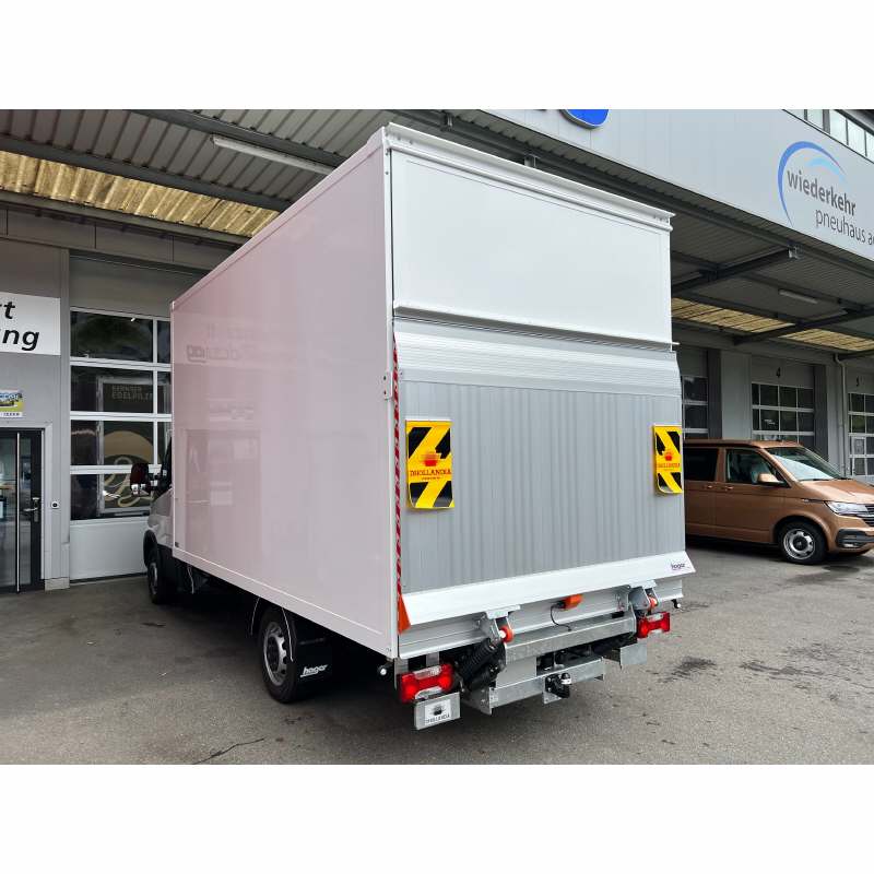 IVECO Daily 35 S 18HA8 K.-Ch. 3750 3.0 HPI 180 Hager Möbelkoffer mit Hebebühne-showroom-element-3