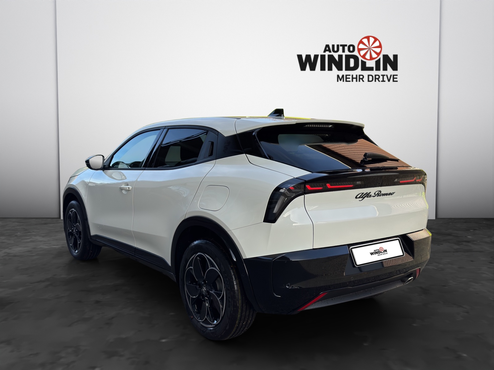 ALFA ROMEO Junior 1.2 Ibrida Q4 SKY-showroom-element-3