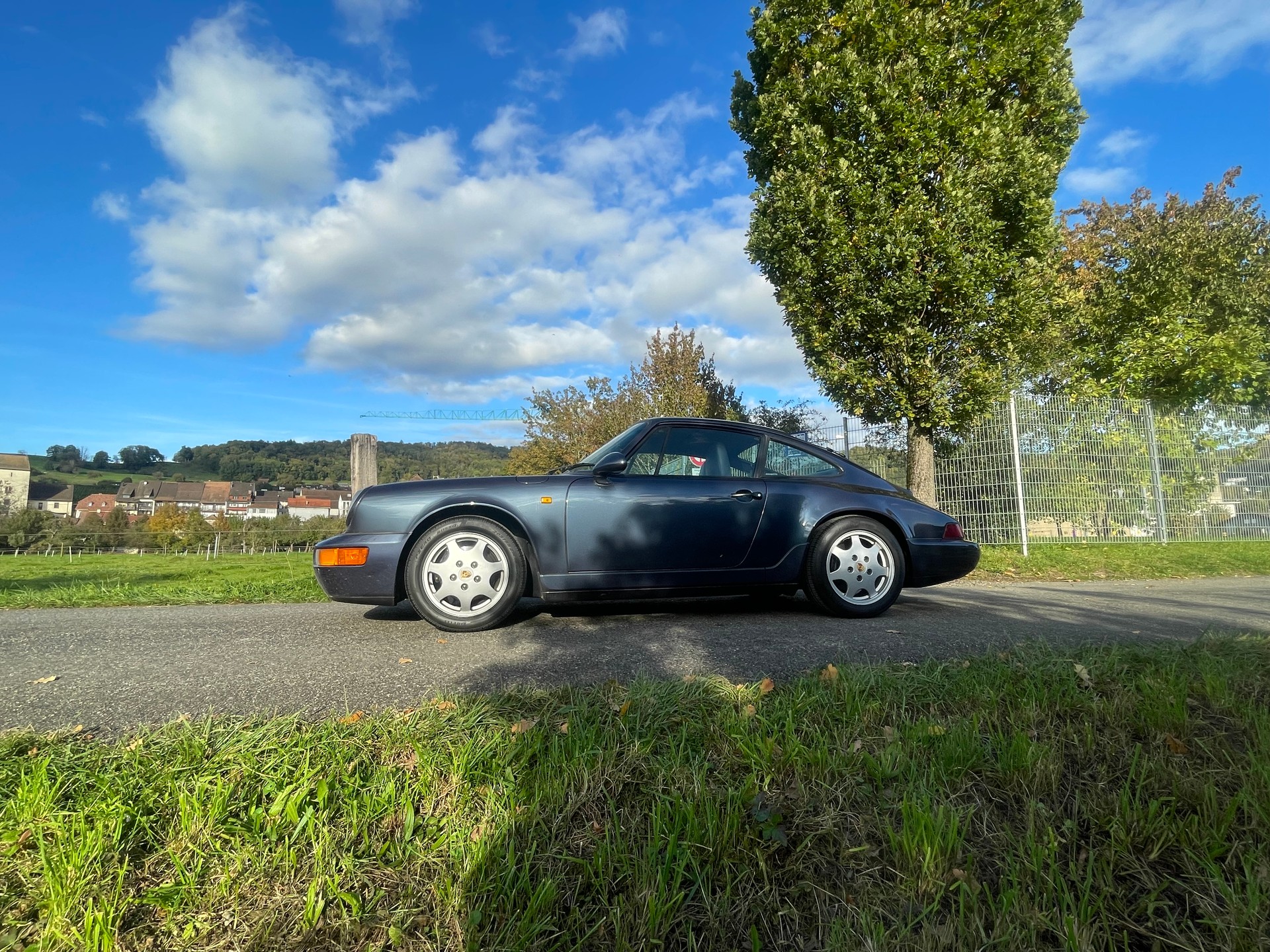 PORSCHE 911 Carrera 4