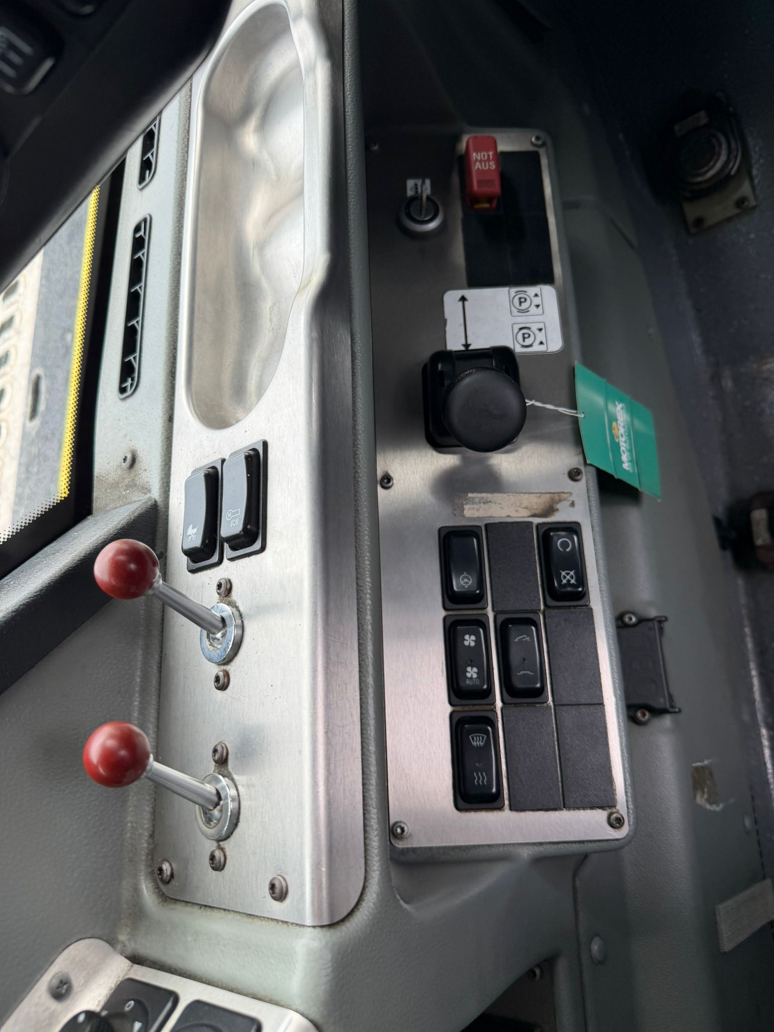 MERCEDES-BENZ O 530 G-image-9