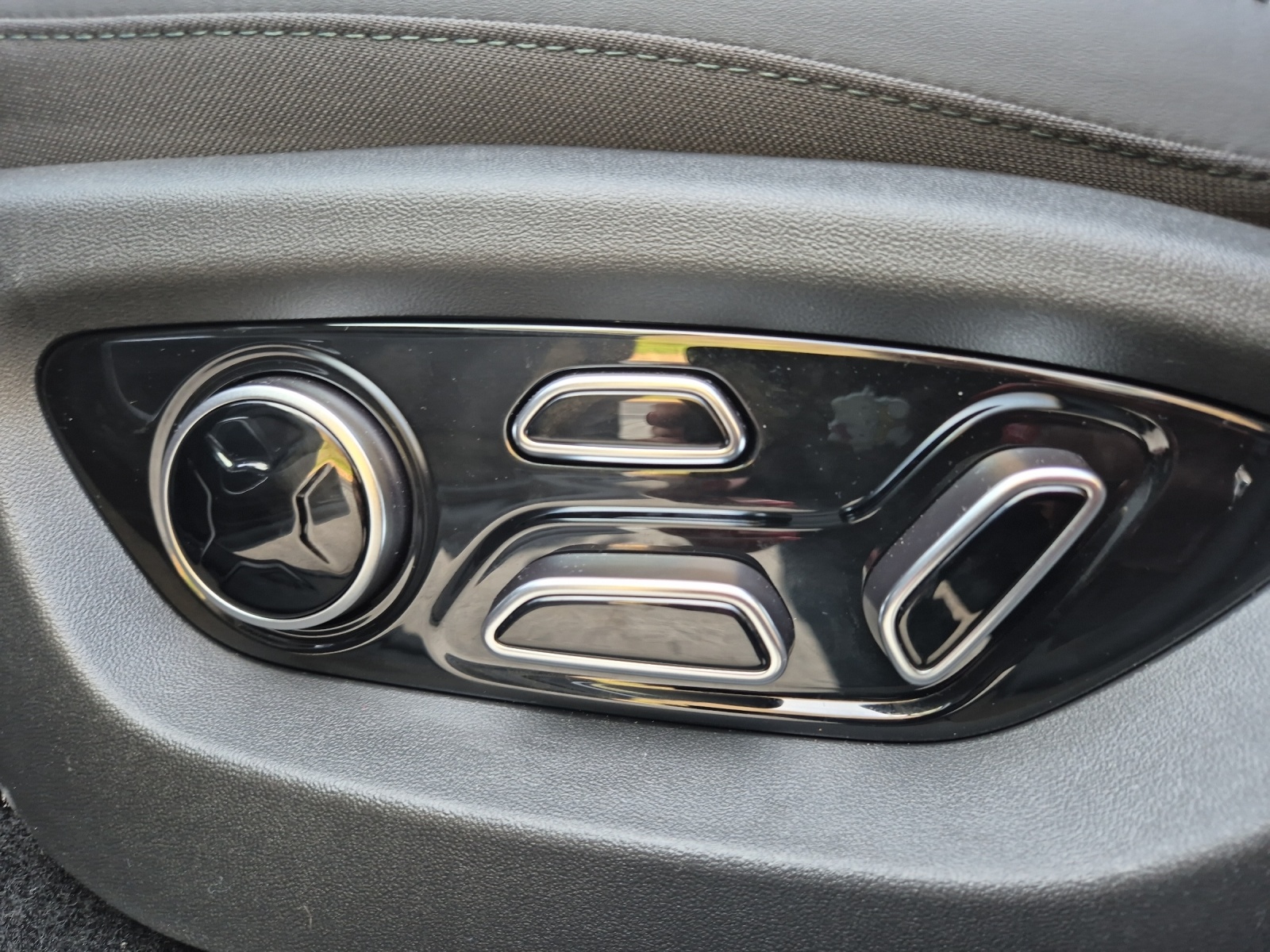 BYD Sealion 7 91,3 kWh Excellence AWD-image-18