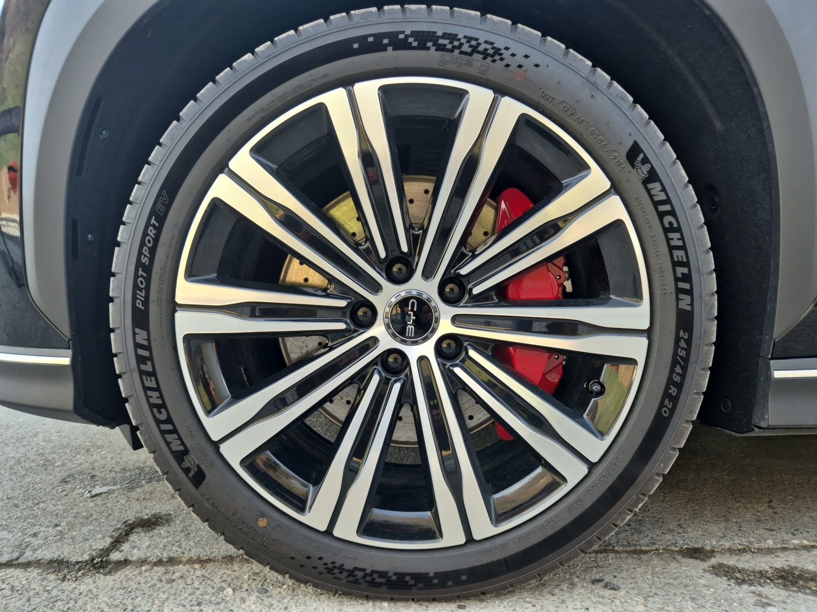 BYD Sealion 7 91,3 kWh Excellence AWD-image-10