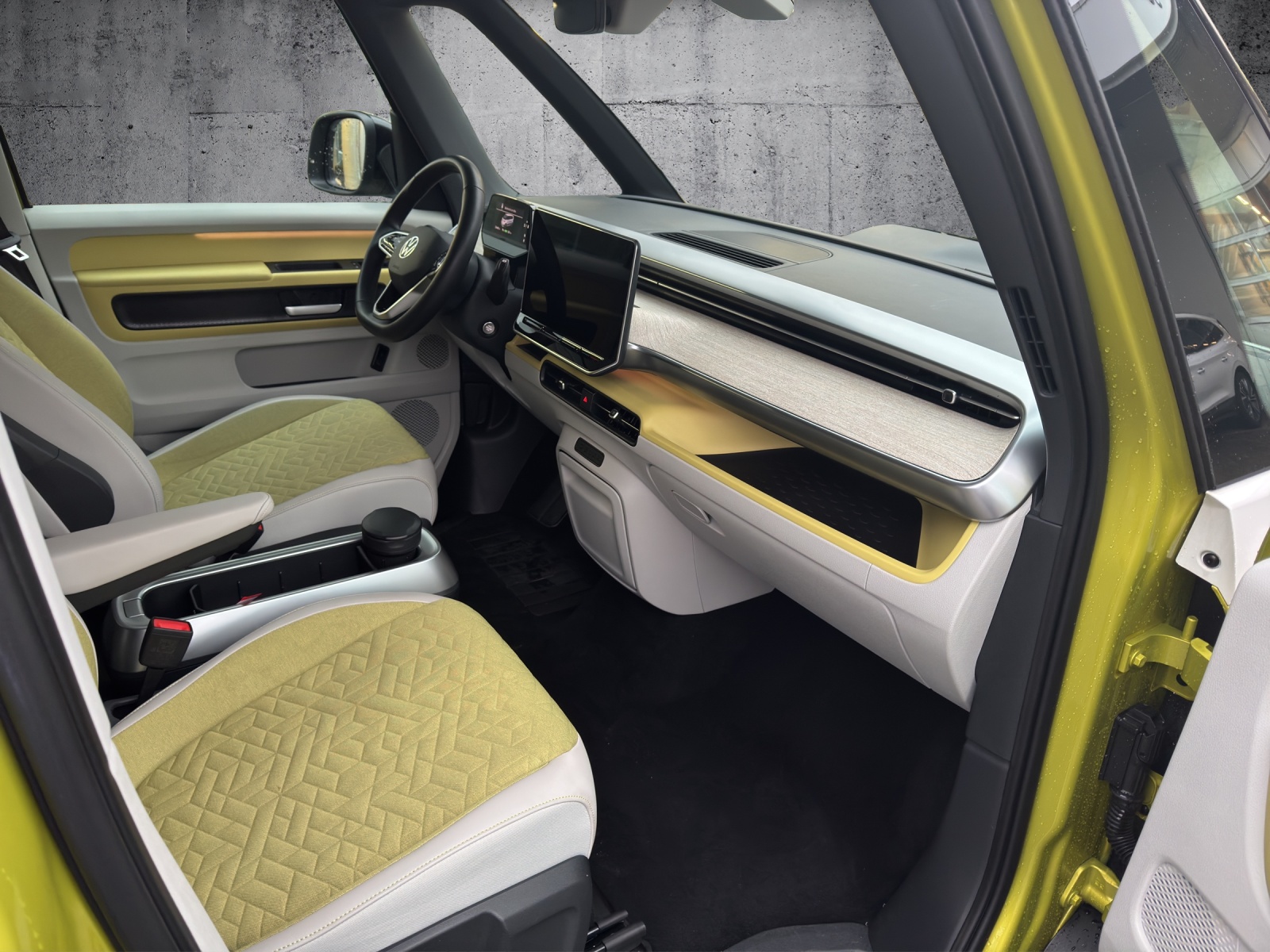 VW ID.Buzz LWB Pro-image-14