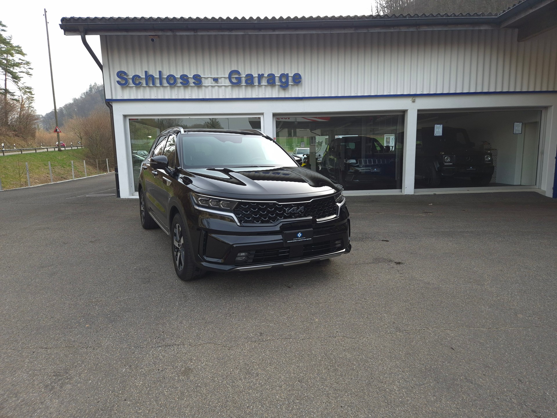 KIA Sorento 1.6 T-GDi HEV Style-showroom-element-1