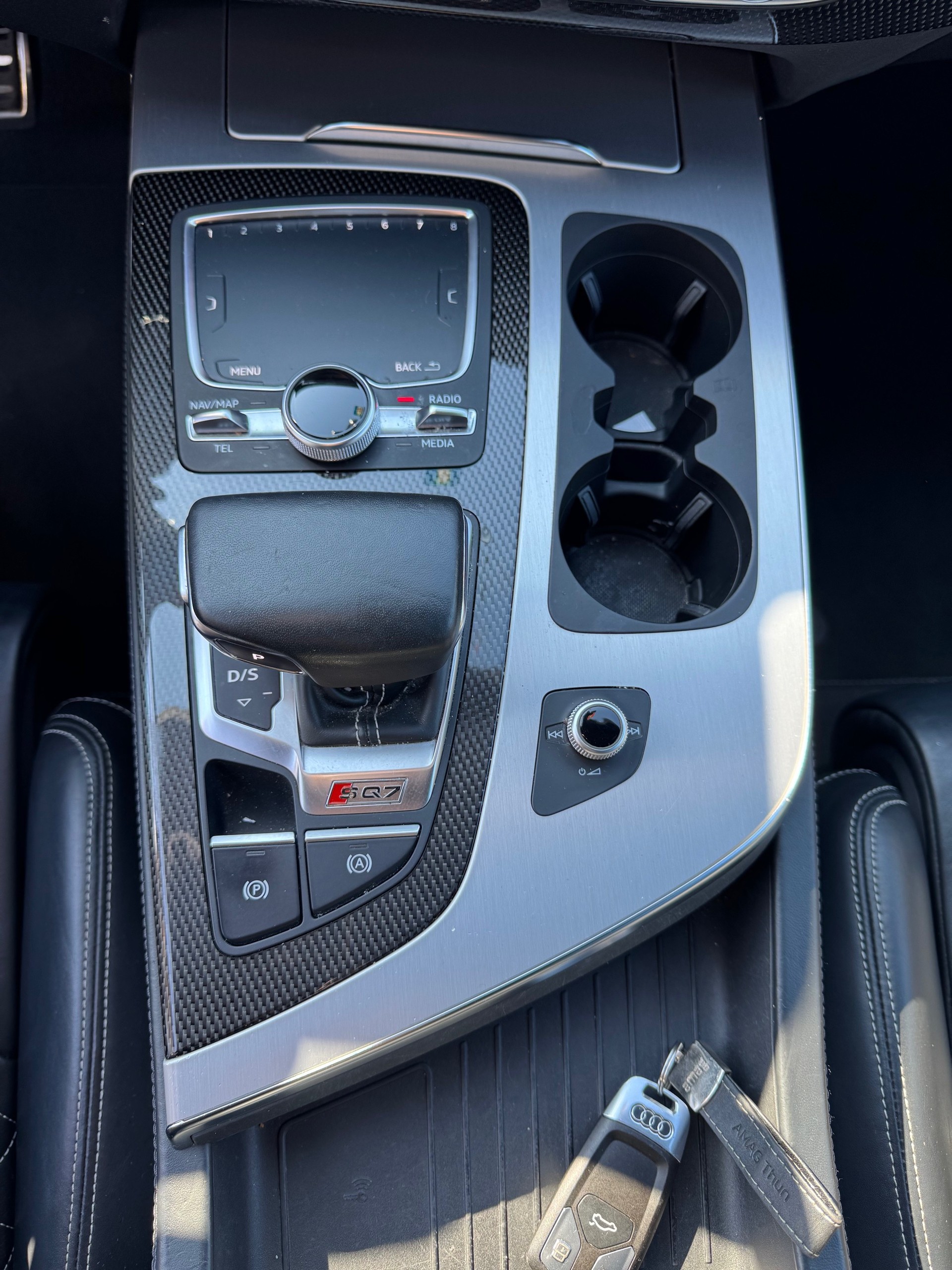 AUDI SQ7 4.0 TDI quattro tiptronic-image-16