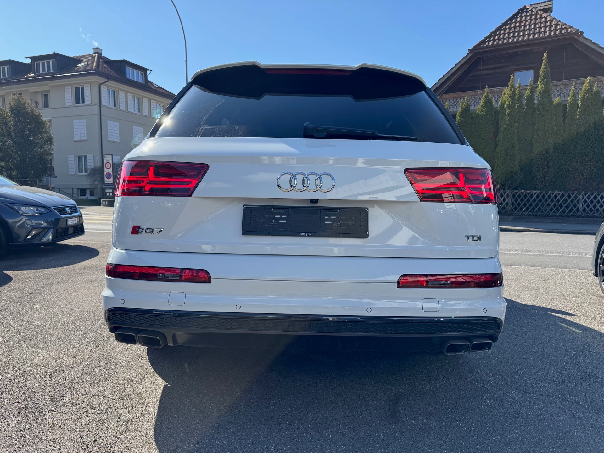 AUDI SQ7 4.0 TDI quattro tiptronic-image-6