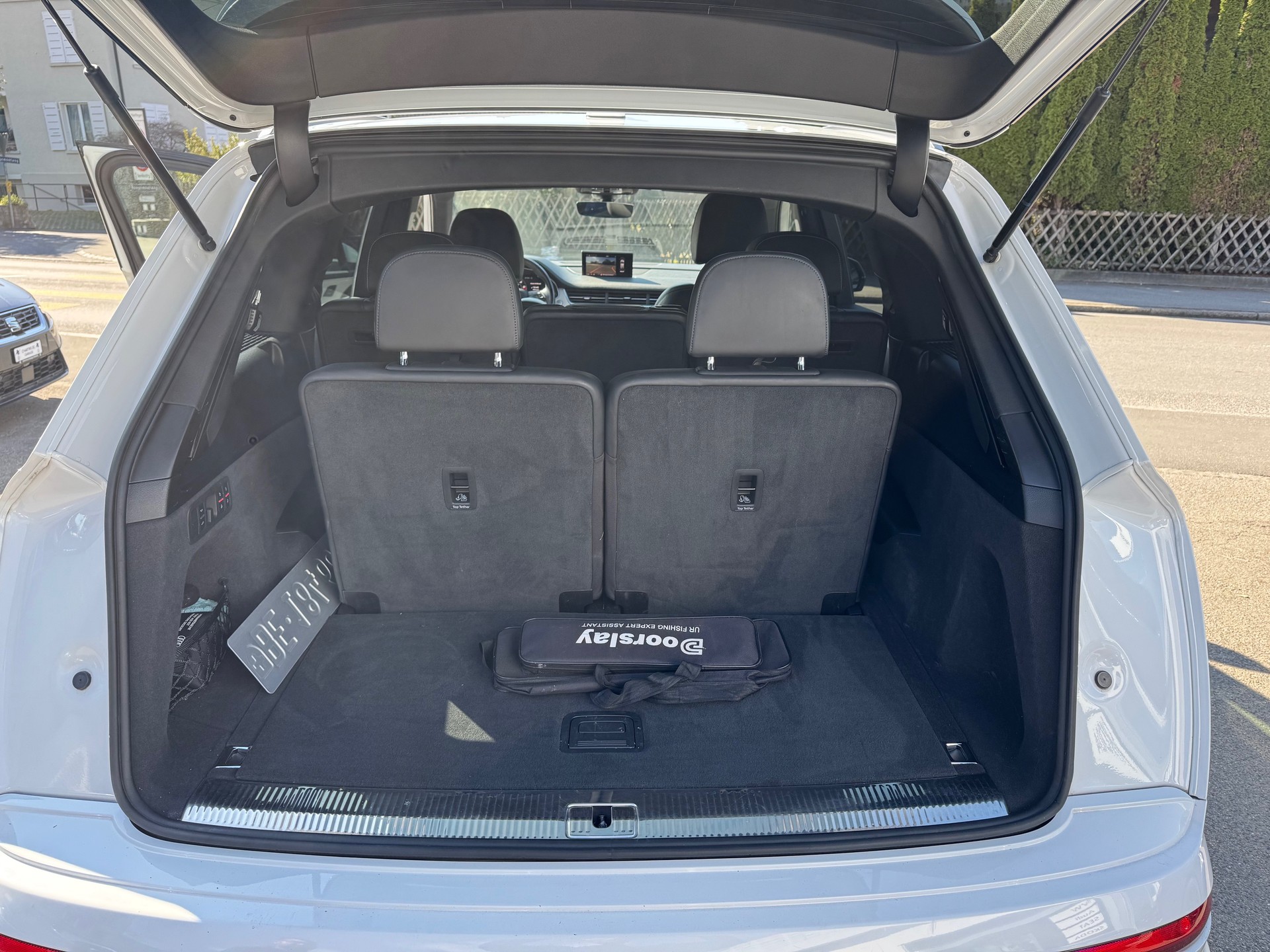 AUDI SQ7 4.0 TDI quattro tiptronic-image-23