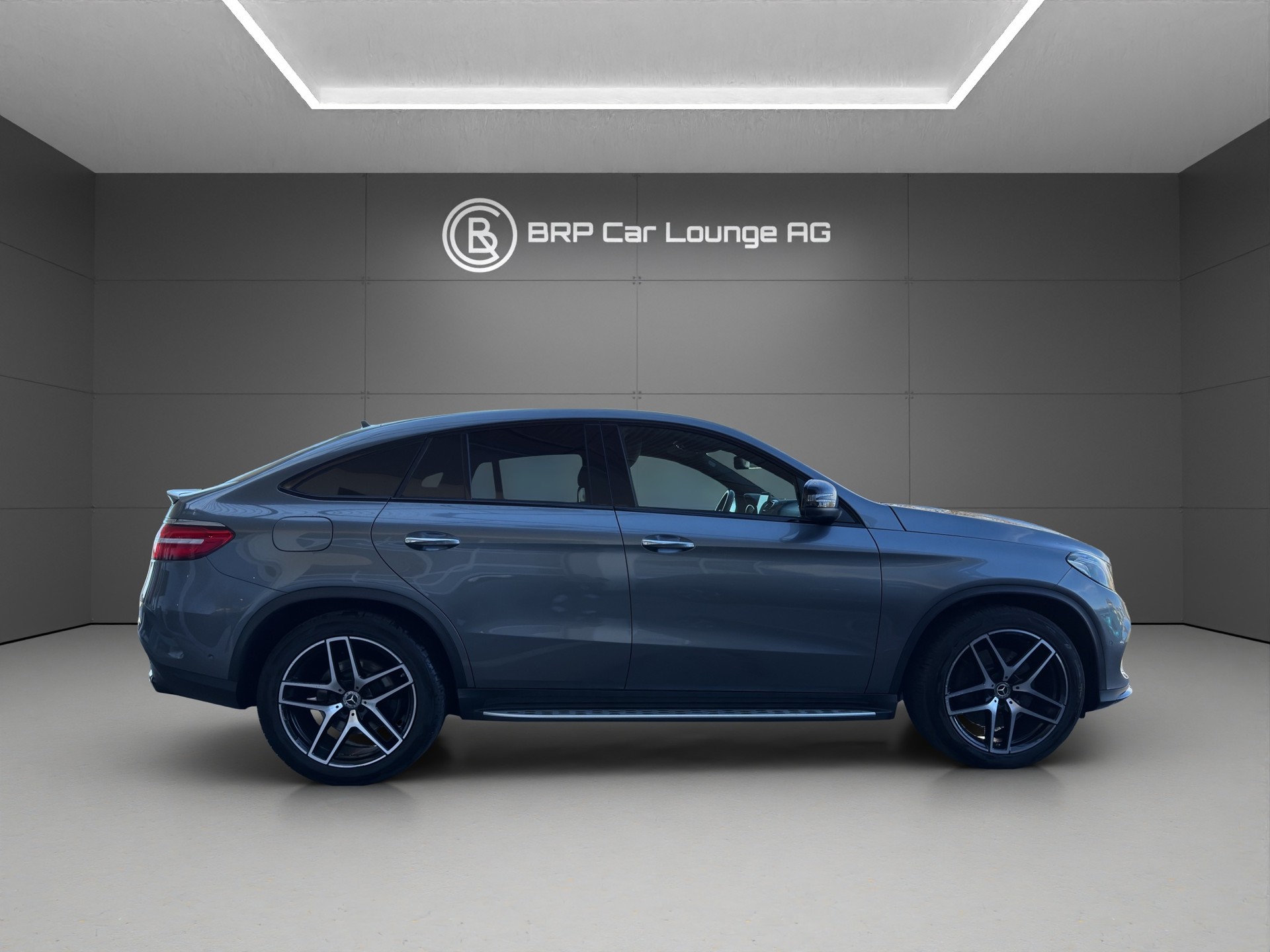 MERCEDES-BENZ GLE Coupé 400 * AMG Line * frisch ab Service * neue Reifen *-image-5